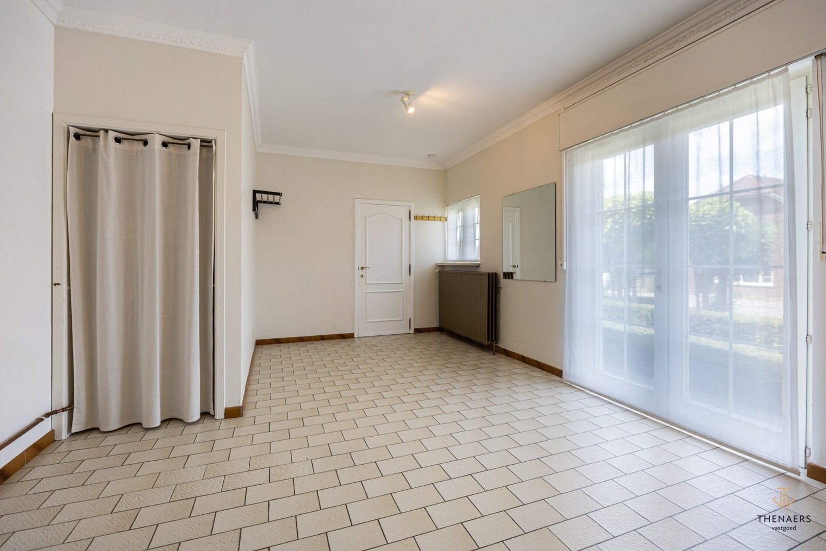 LANDELIJKE WONING MET DRIE SLAAPKAMERS EN WEIDE. foto 15