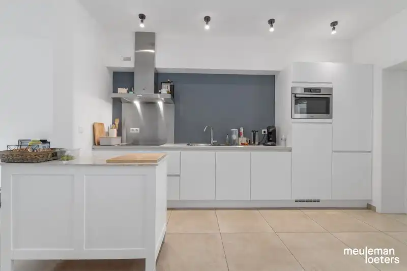 Interessant opbrengsteigendom met 4 appartementen foto 6