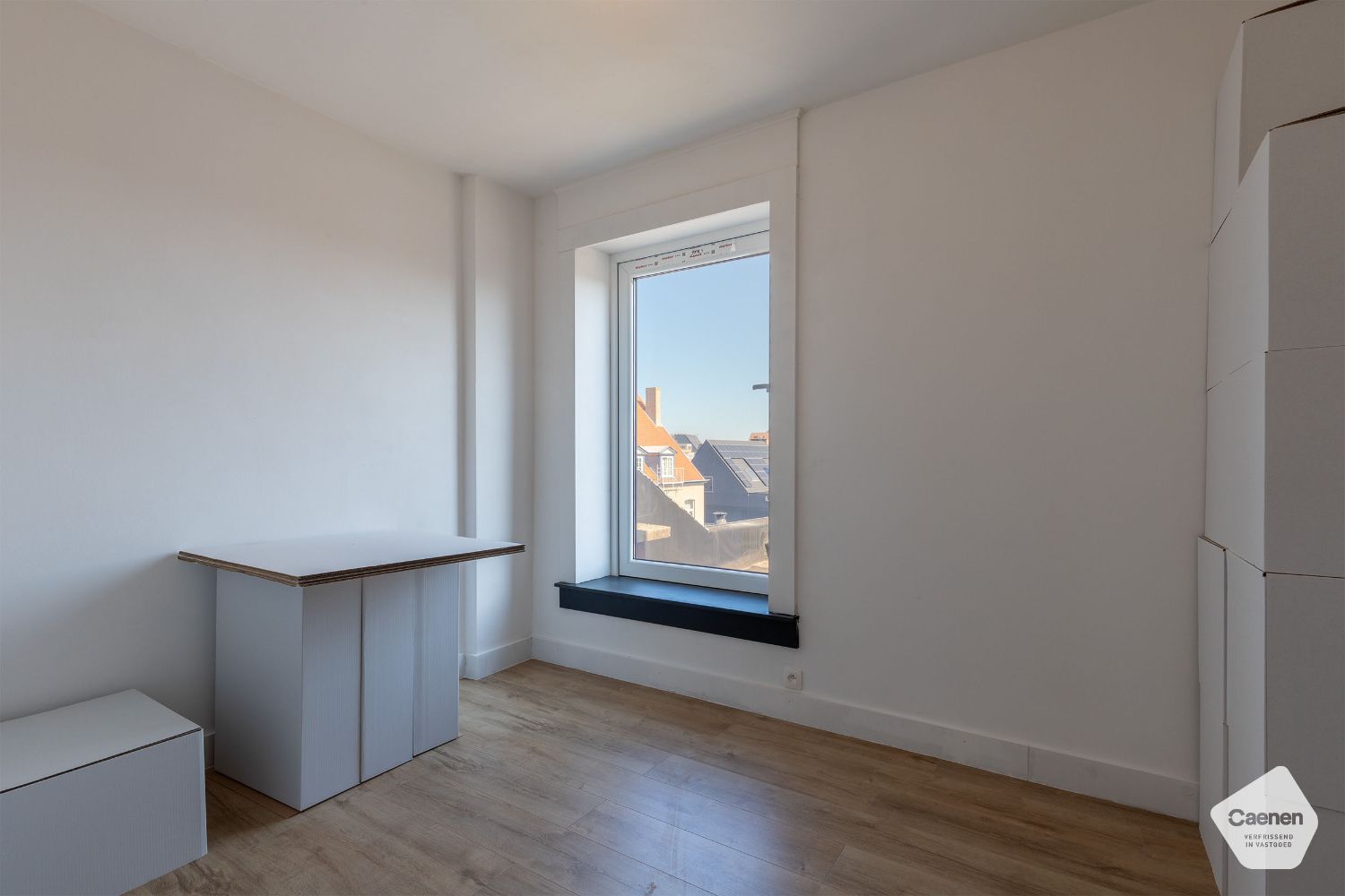 STIJLVOL & GERENOVEERD APPARTEMENT in het hartje van OOSTKAMP MET 2 SLAAPKAMERS foto 7