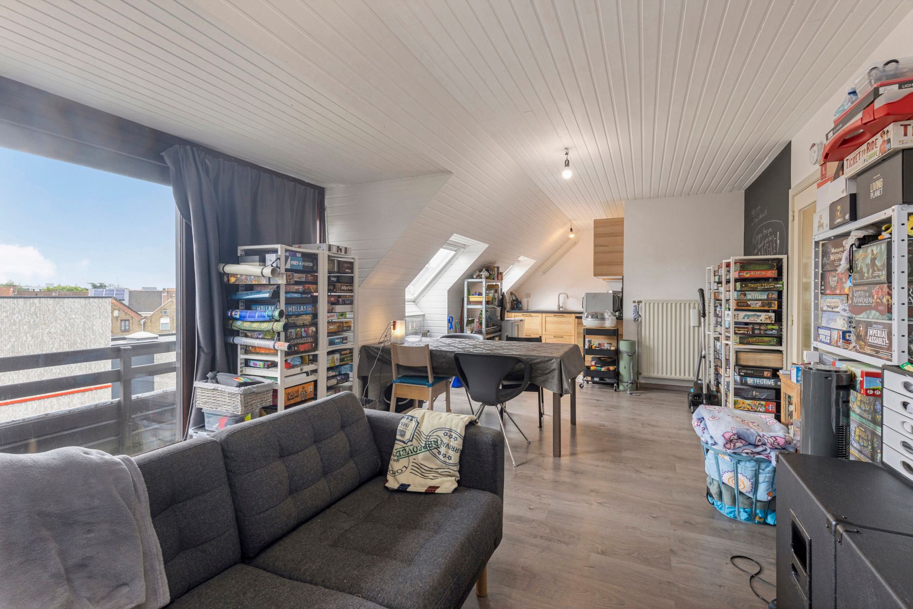 2 slpk. appartement nabij het centrum van Brugge foto 3