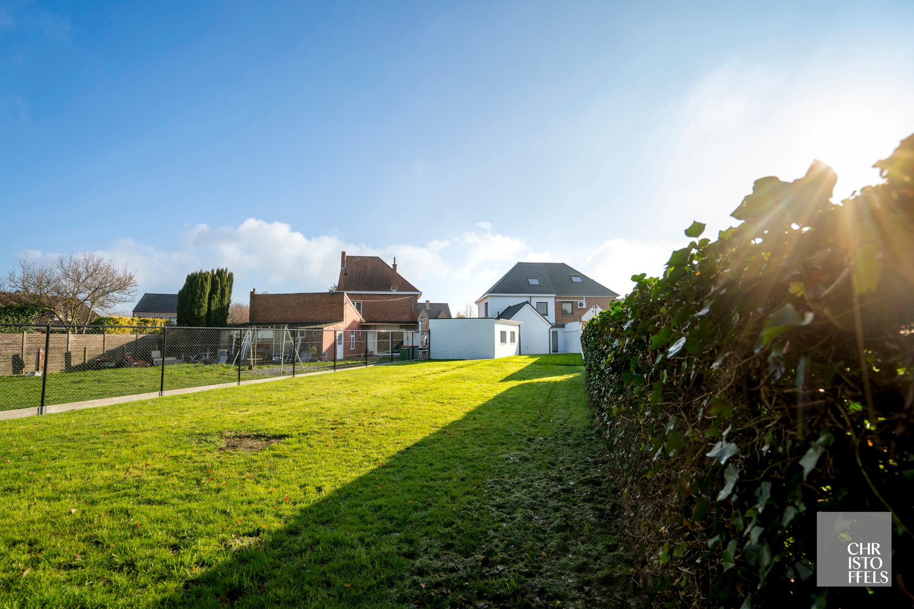 Stijlvol gerenoveerde gezinswoning met tuin op ideale locatie!  foto 24