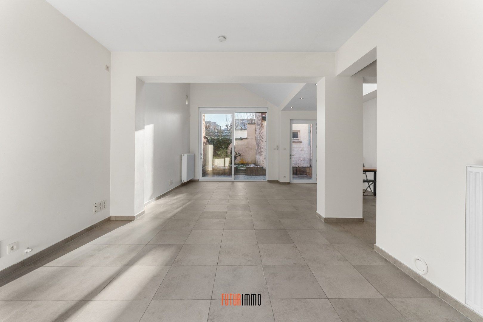 Karaktervolle stadswoning met authentieke gevel foto 4