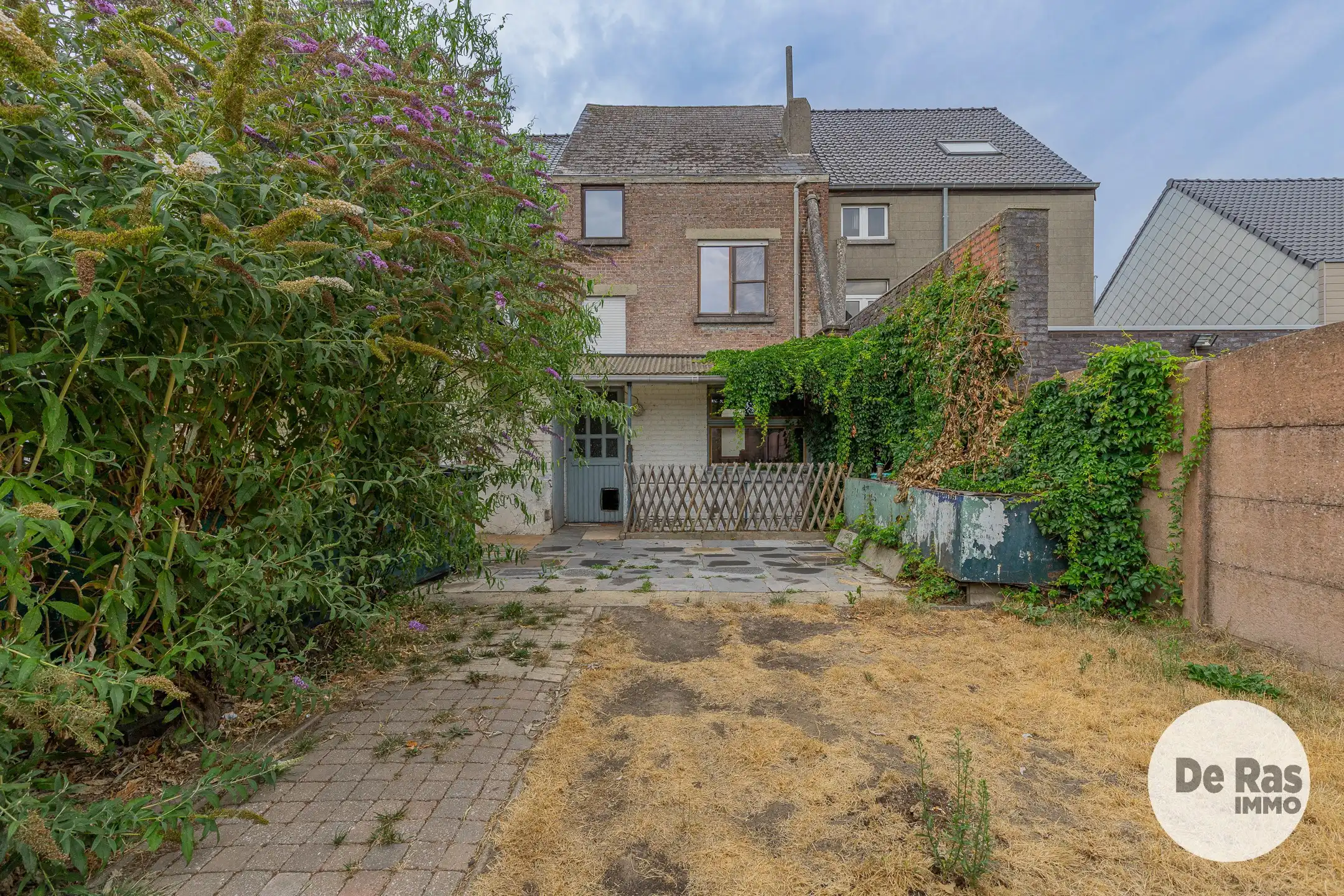 LEDE - Te renoveren woning met 4 slaapkamers nabij centrum foto 27