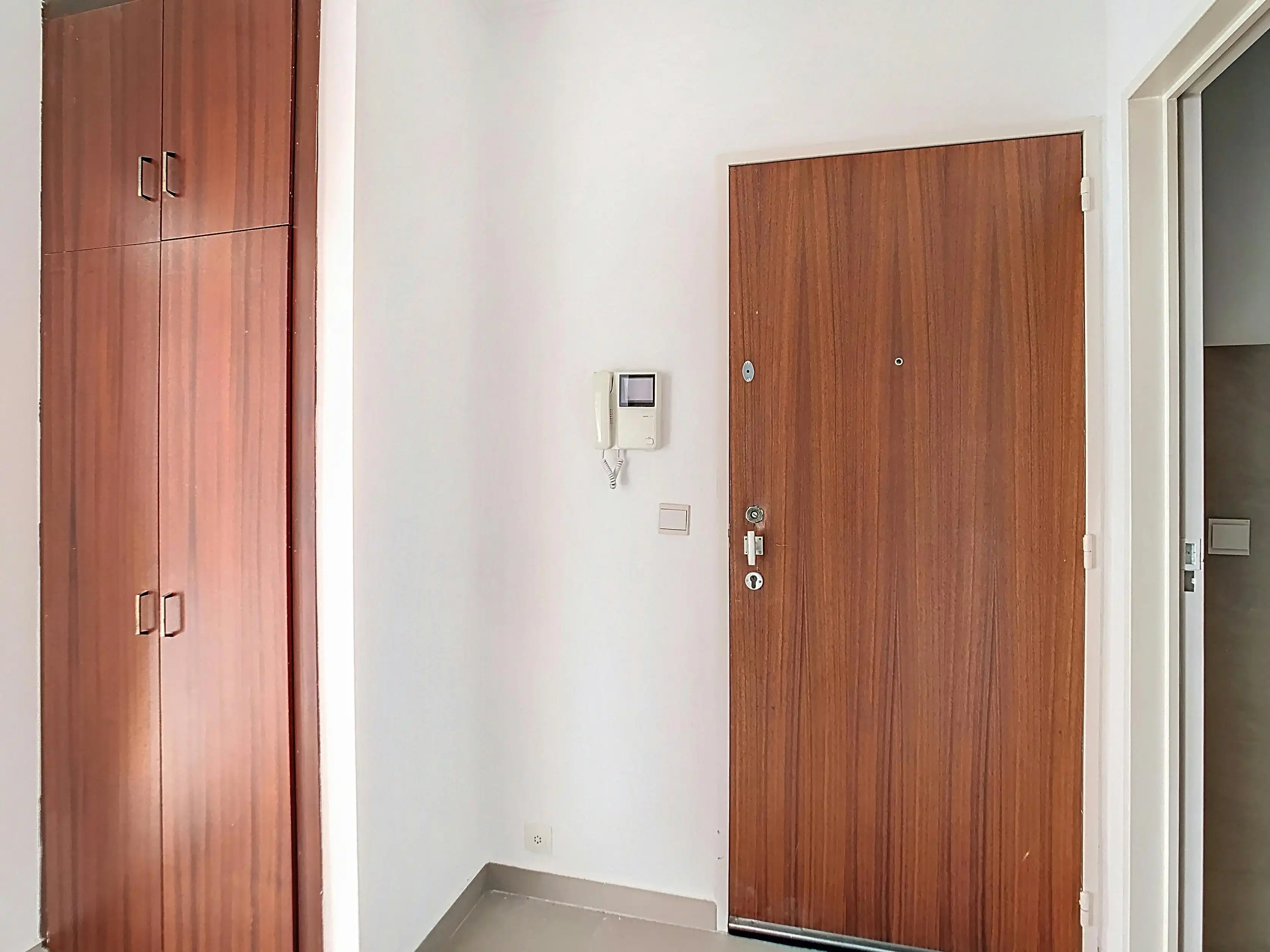 Gemoderniseerd appartement met 2 slpkmrs (garage mogelijk) foto 14