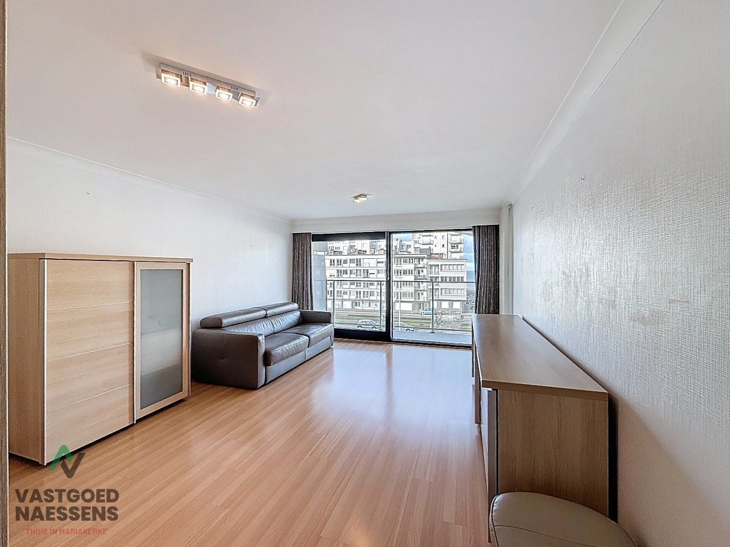 Studio te koop Troonstraat 26 -/0303 - 8400 Oostende