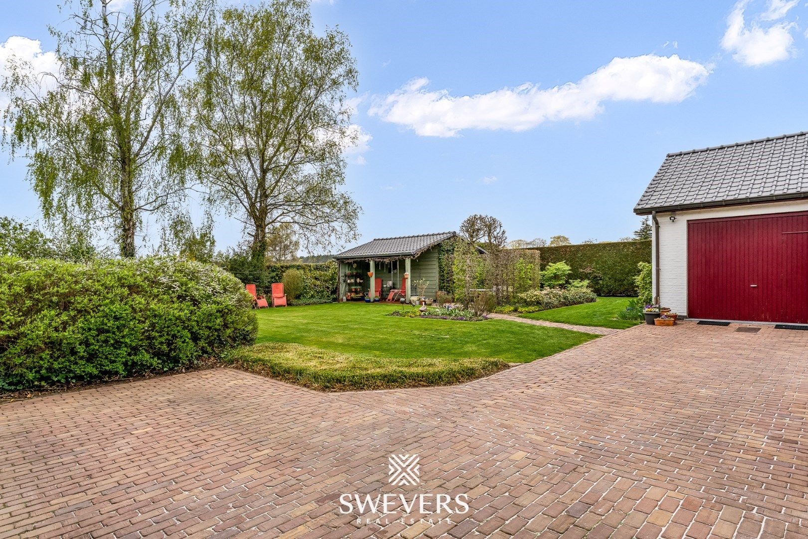 Instapklare woning met 5 slaapkamers op een zonnig perceel van 12a 50ca foto 27