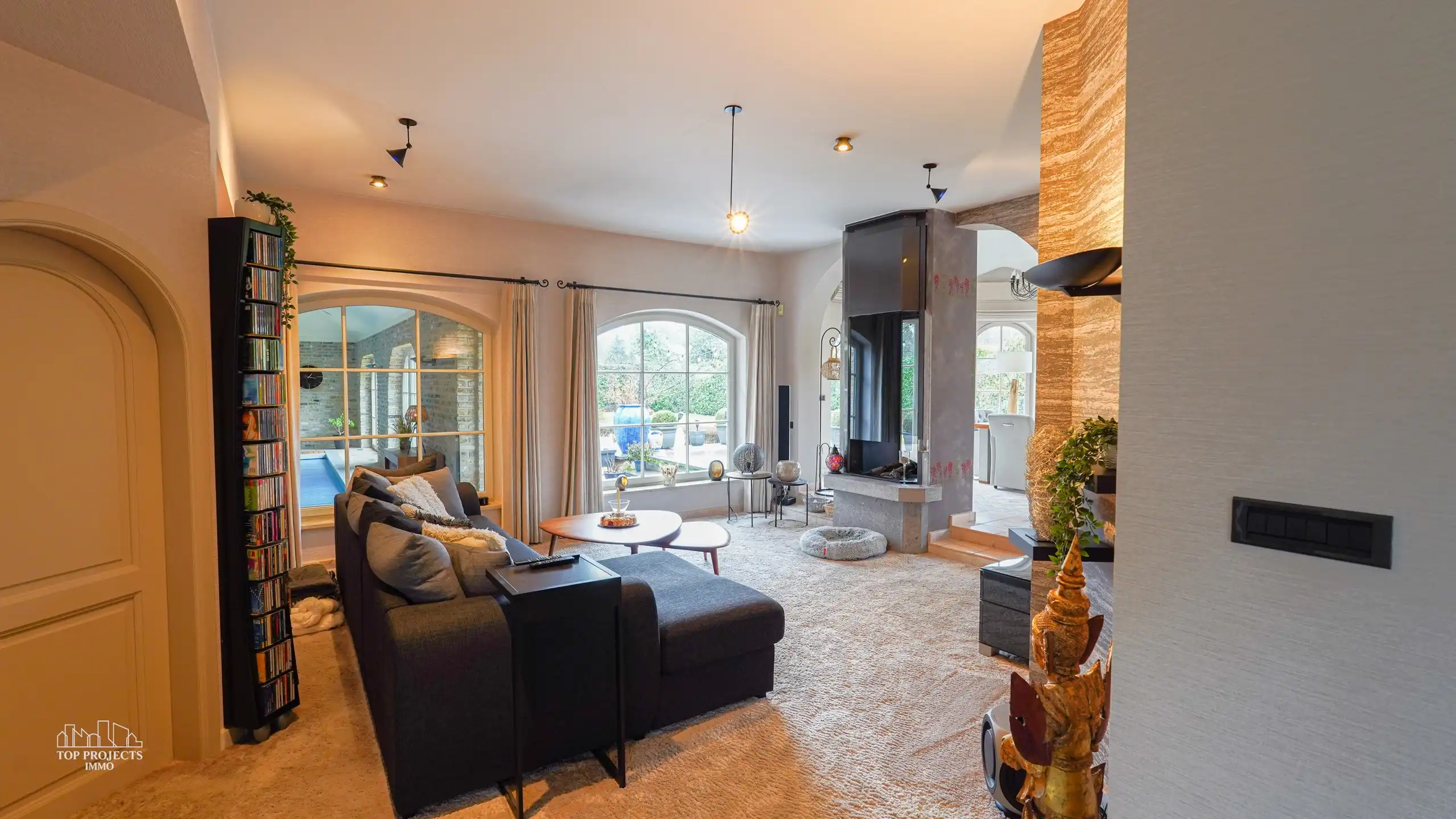 Statige villa met een tijdloos karakter en majestueuze uitstraling foto 11