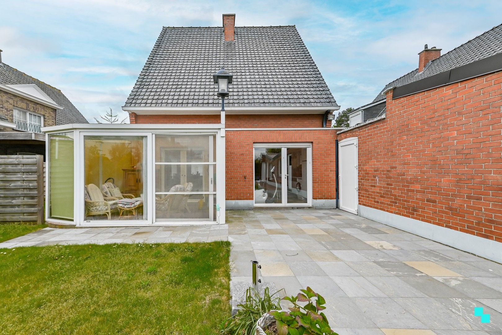 Charmante woning met prachtige tuin en drie slaapkamers te Izegem foto 35
