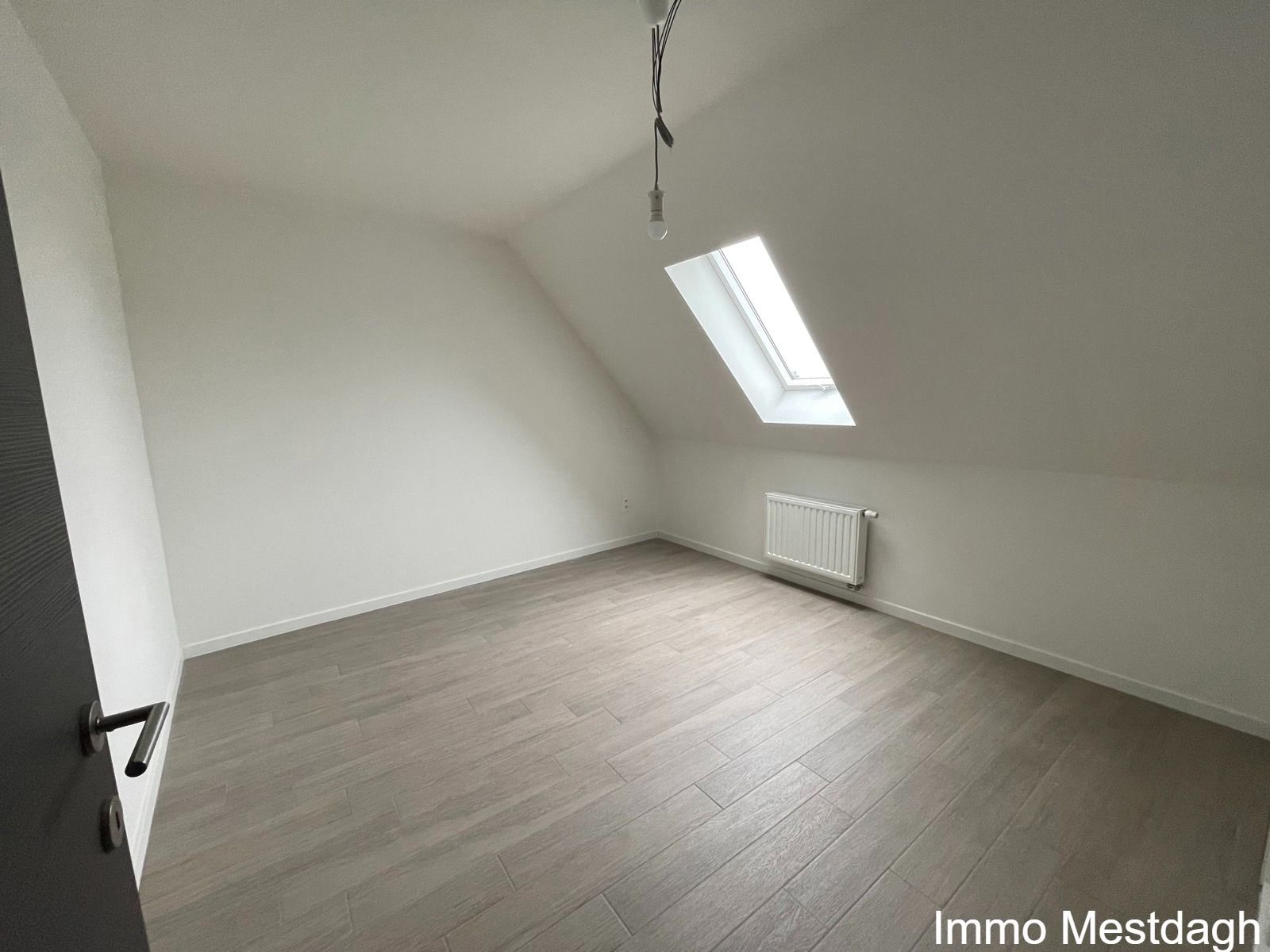 Duplex appartement op bovenste verdieping met terras & 3 slaapkamers in centrum Diest. foto 19