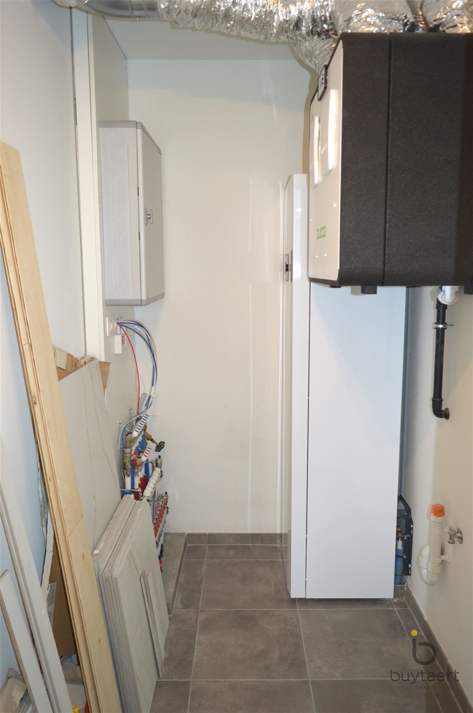 Nieuwbouw gelijklvoers appartement met twee slpks. foto 13