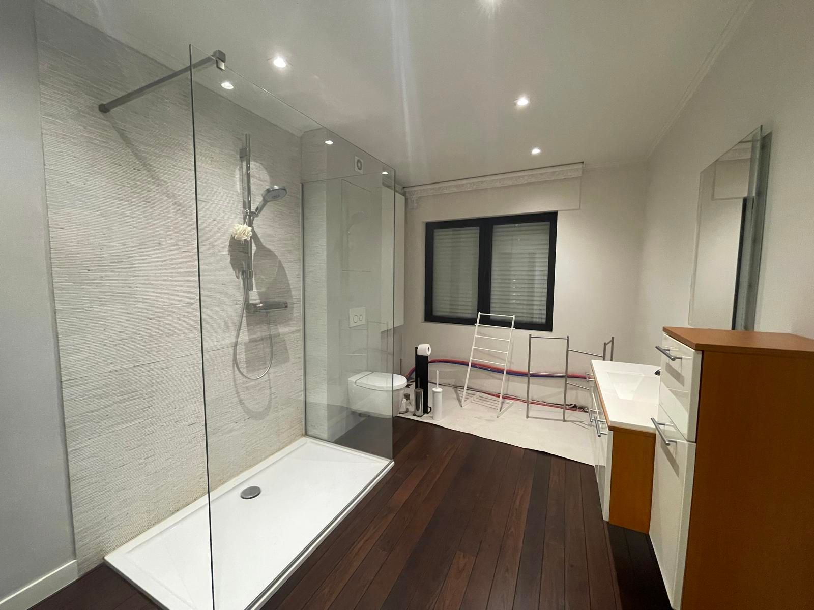 OORDEGEM - Gerenoveerde rijwoning met tuin. foto 14