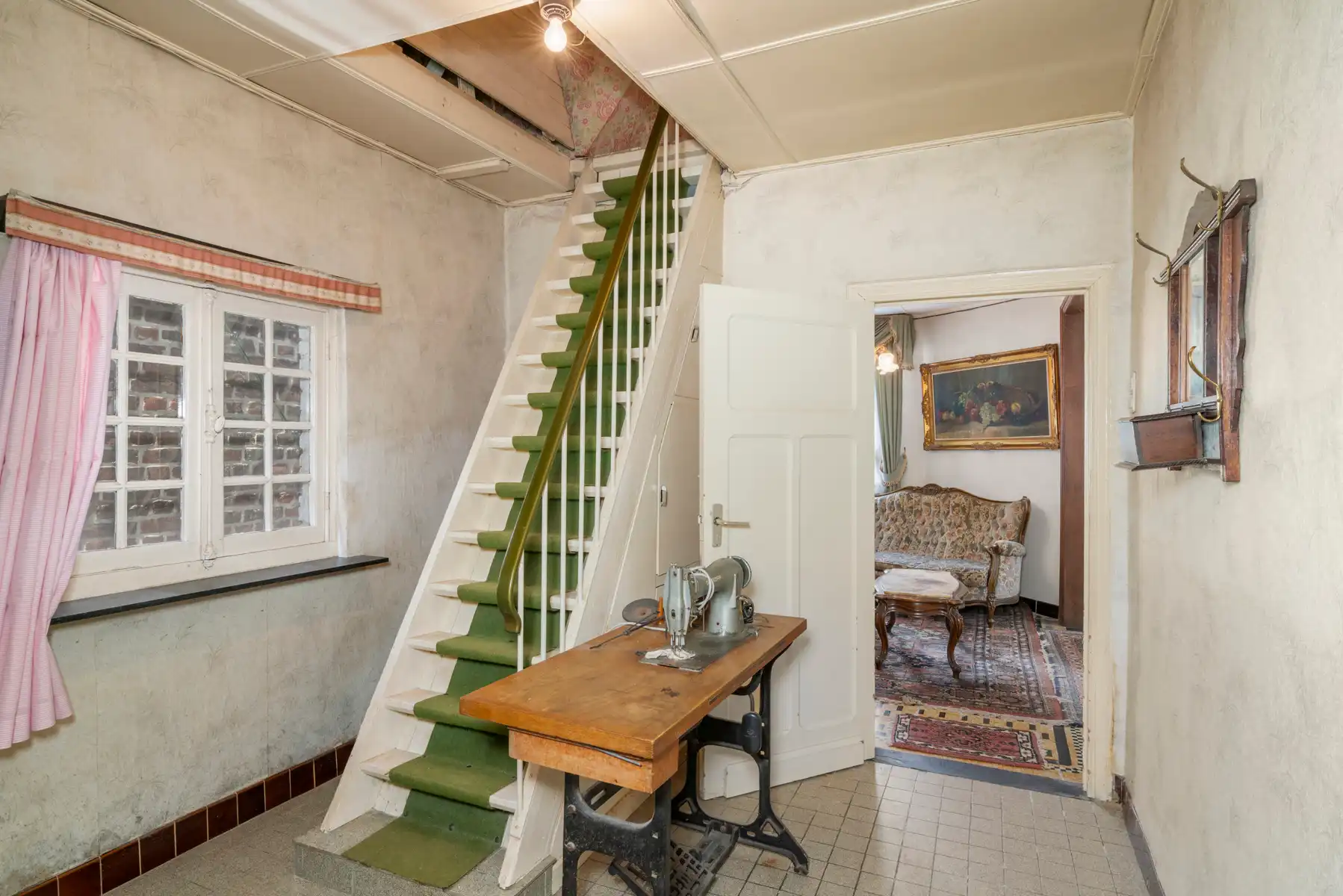 Te renoveren halfopen bebouwing op rustige locatie foto 6