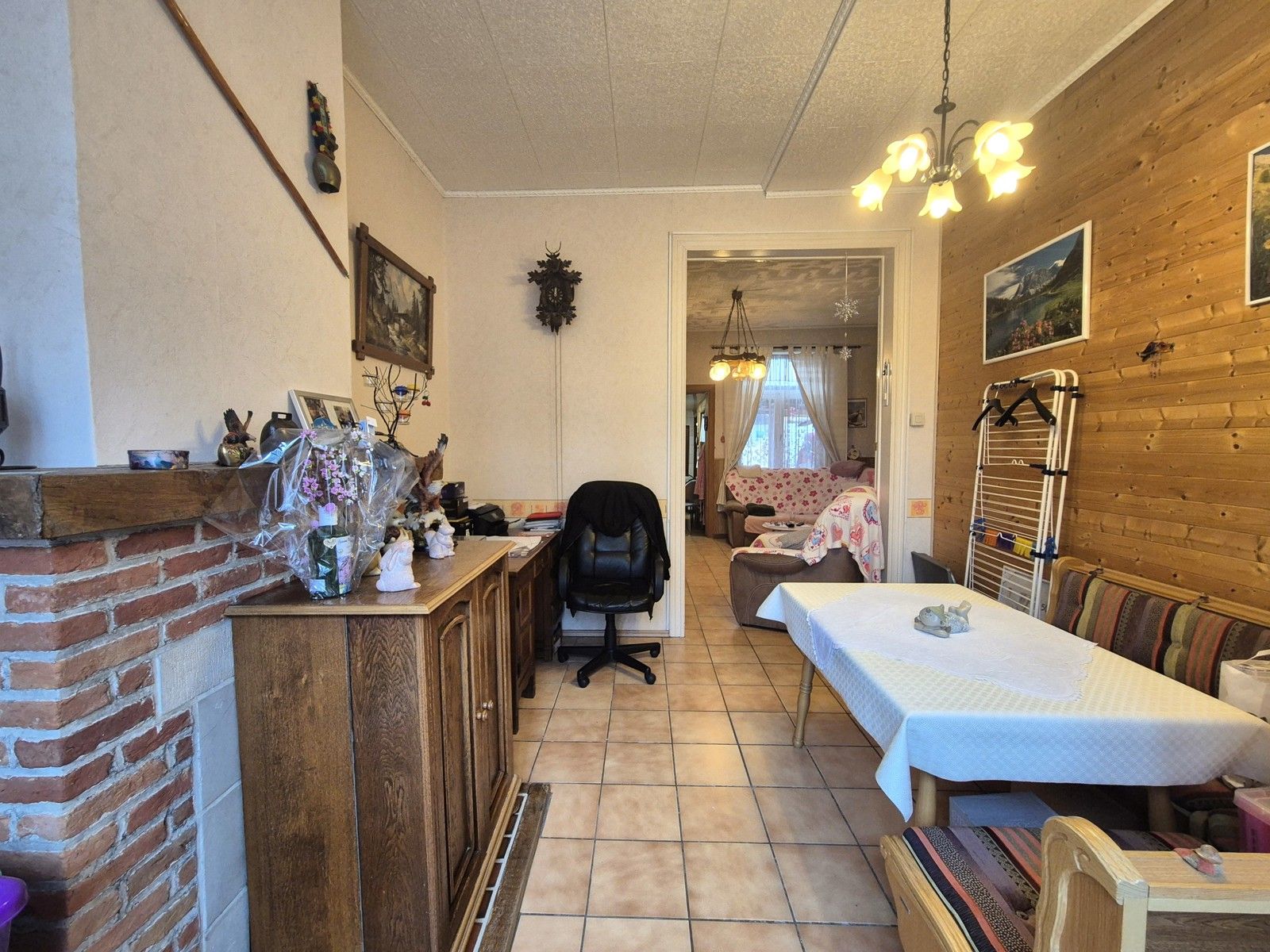 Rijwoning met veel potentieel in de dorpskern perceel 454 m² foto 4