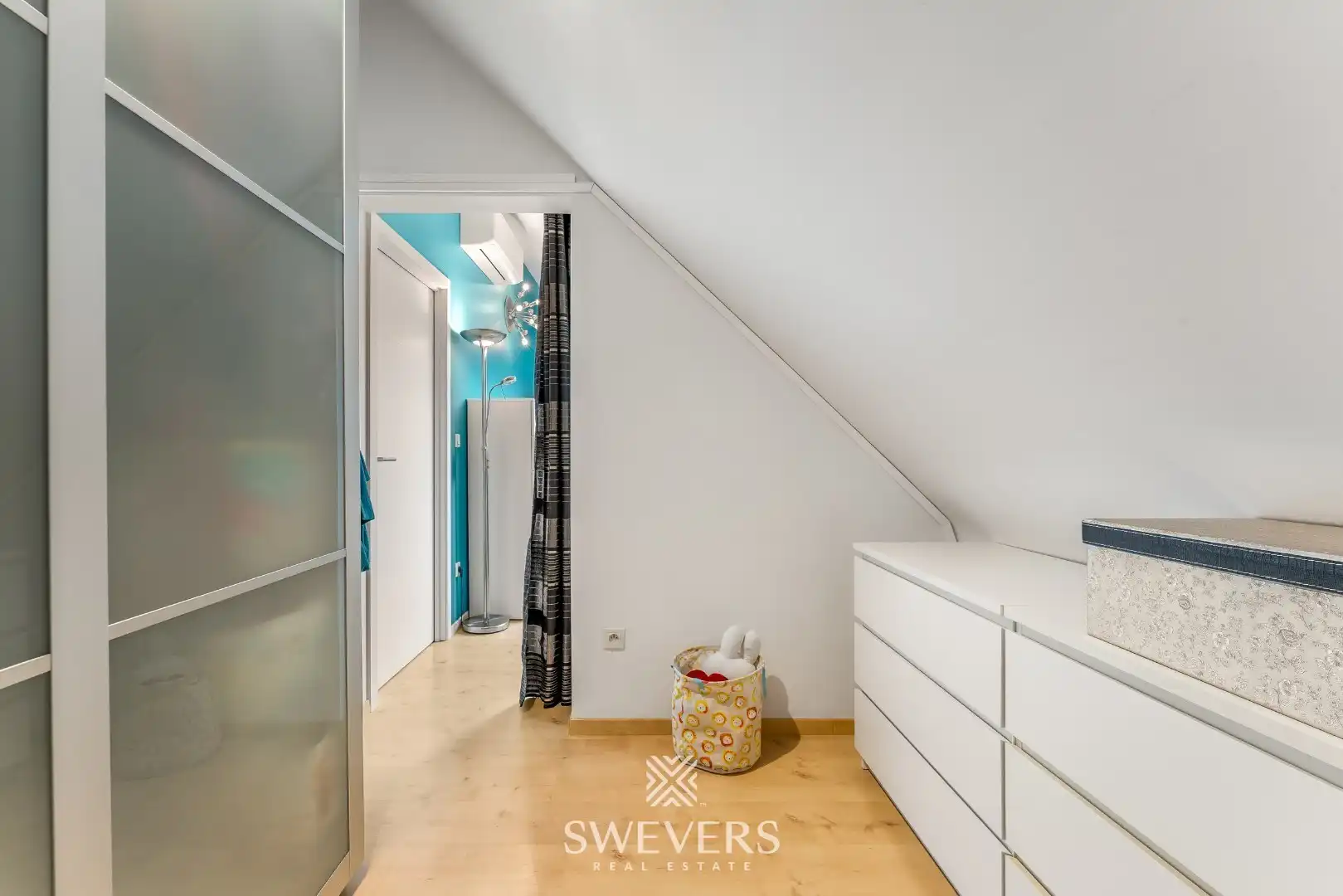 Ruim duplex appartement met 2 slaapkamers en garage foto 29