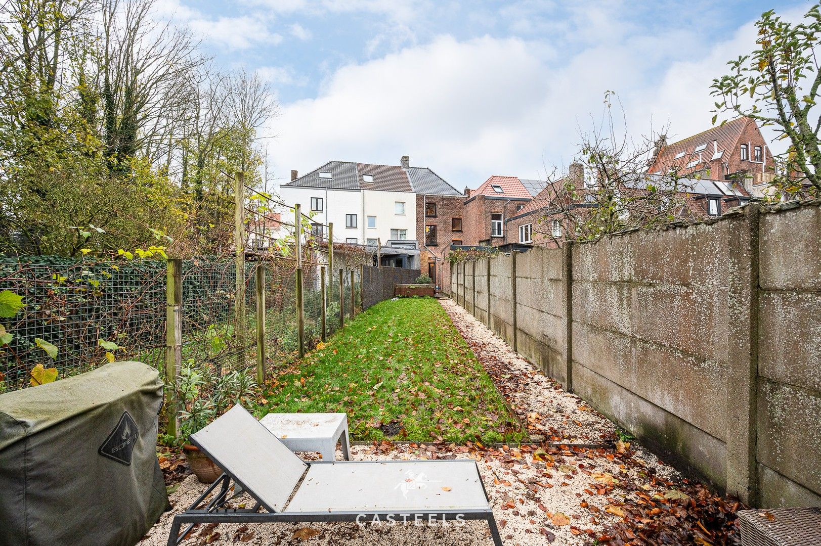 Instapklare stadswoning nabij station Brugge met tuin en studio foto 26