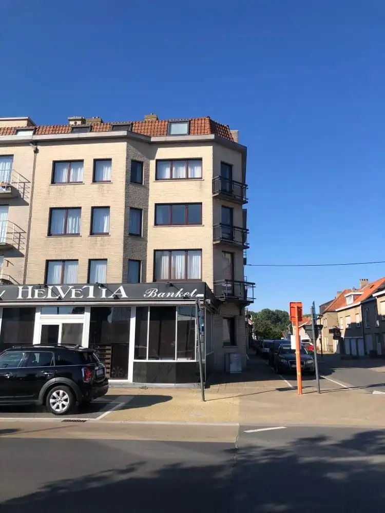 Zonnig woonappartementje met 2 slaapkamers en garage in Koksijde dorp foto 2