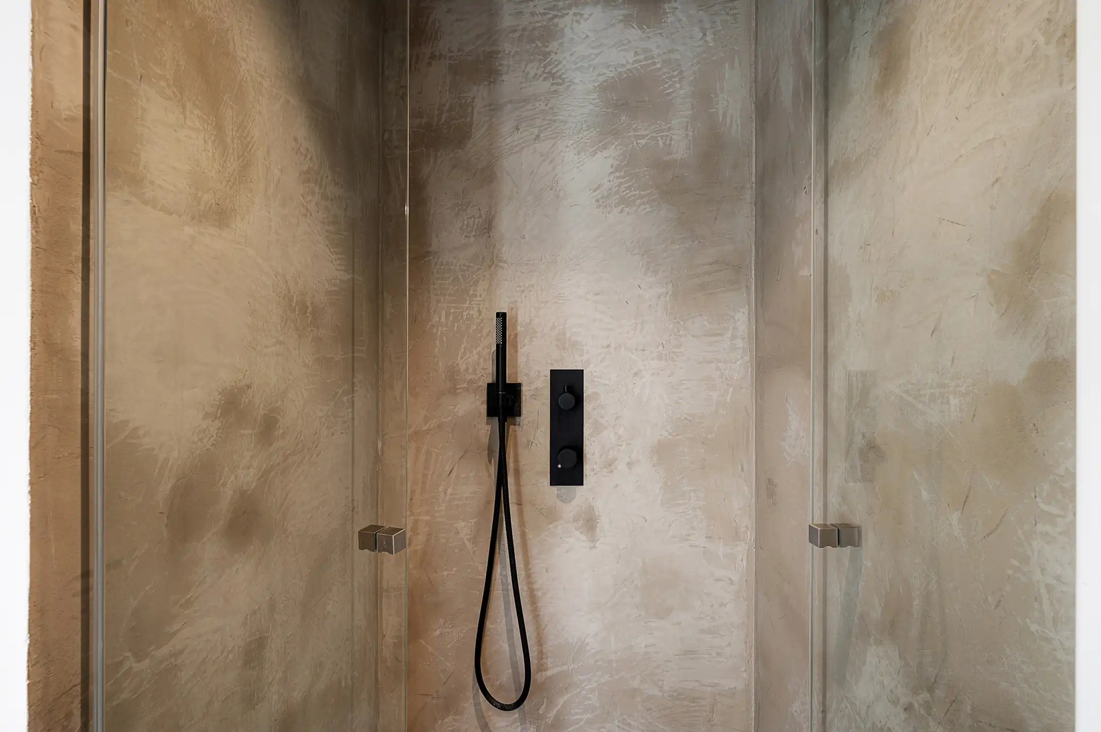 Stijlvol gerenoveerd appartement met frontaal zeezicht   foto 25