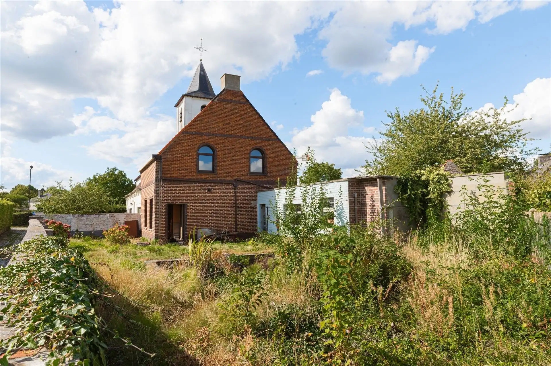 2 te renoveren woningen in het pittoreske Moregem foto 8