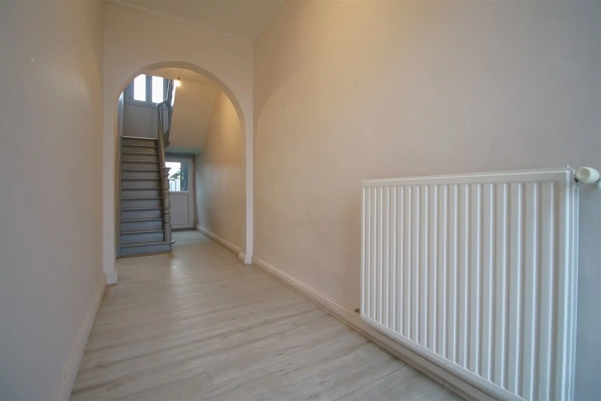 Vernieuwde rijwoning met tuin i.h. centrum foto 10