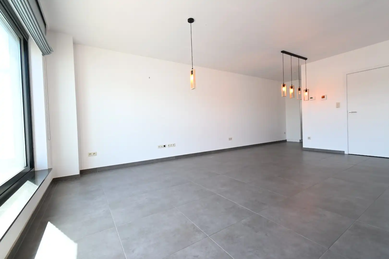 Knap ingericht ruim duplex-appartement met 3 slaapkamers te  Bilzen - Merem + autostandplaats foto 4