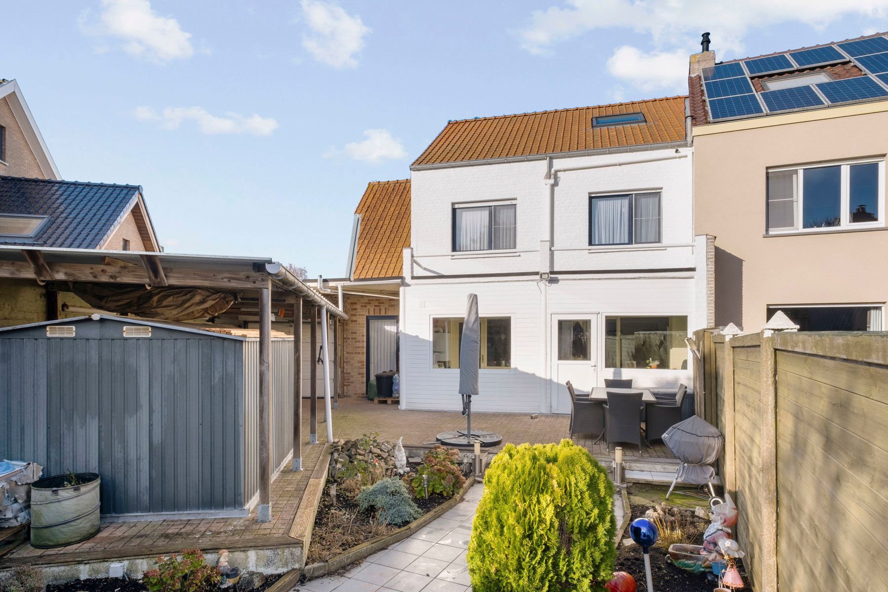 Ruime, verzorgde gezinswoning te Mariakerke (Oostende) foto 12