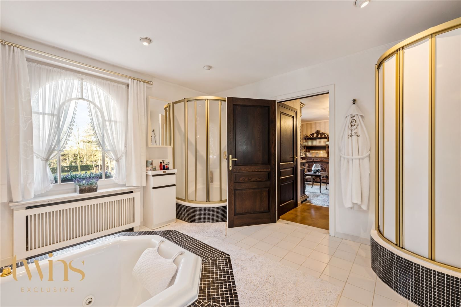 Imposant Landhuis op een Perceel van 6607m² te Grembergen foto 14