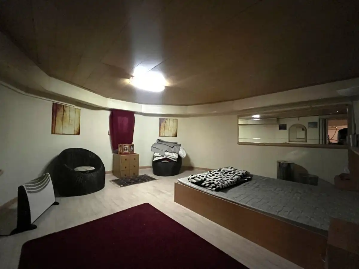 Roeselare – Unieke karakterwoning met ruime tuin foto 18