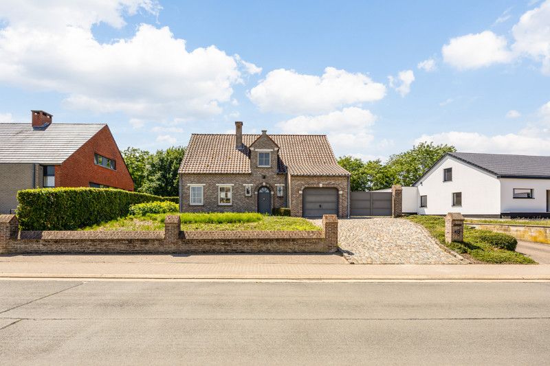 Luxueuze en instapklare woning met garages en tuin foto 32