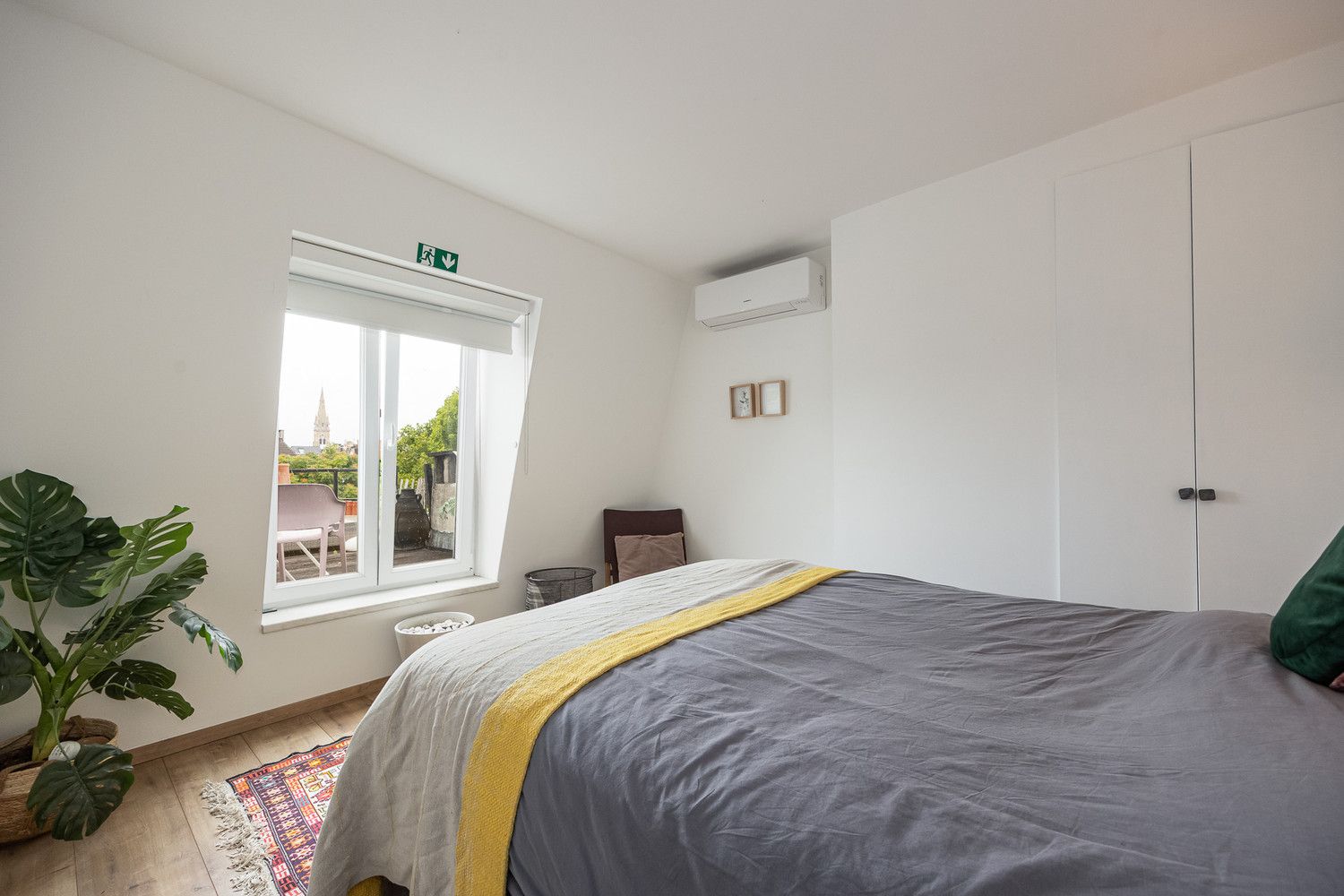Prachtige gerenoveerde herenwoning van 341 m² in hartje Antwerpen met tal van mogelijkheden: combi wonen/werken of gedeeltelijke verhuurmogelijkheden foto 41