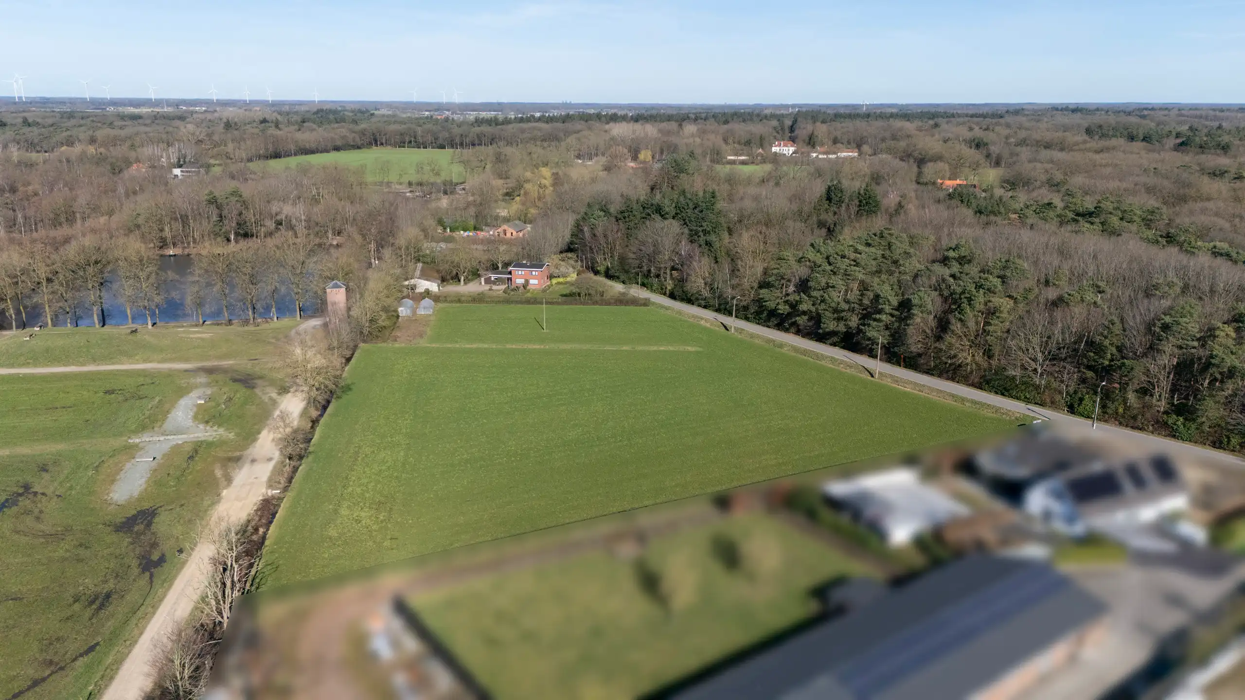 Landelijk gelegen zonevreemde woning met groot bijgebouw te Minderhout foto 19