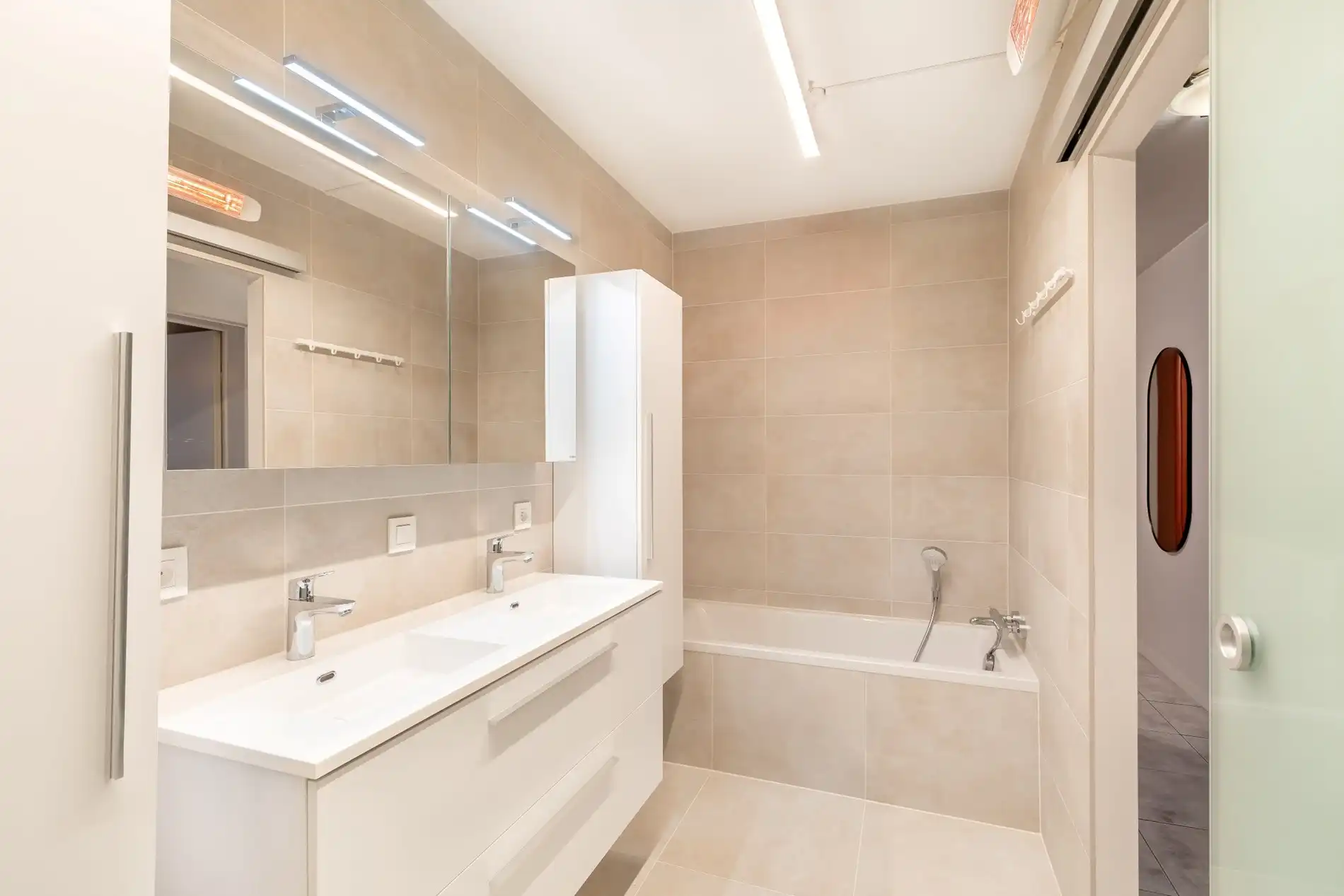 Prachtig gemeubeld 3-slaapkamer appartement in hartje Leuven foto 4