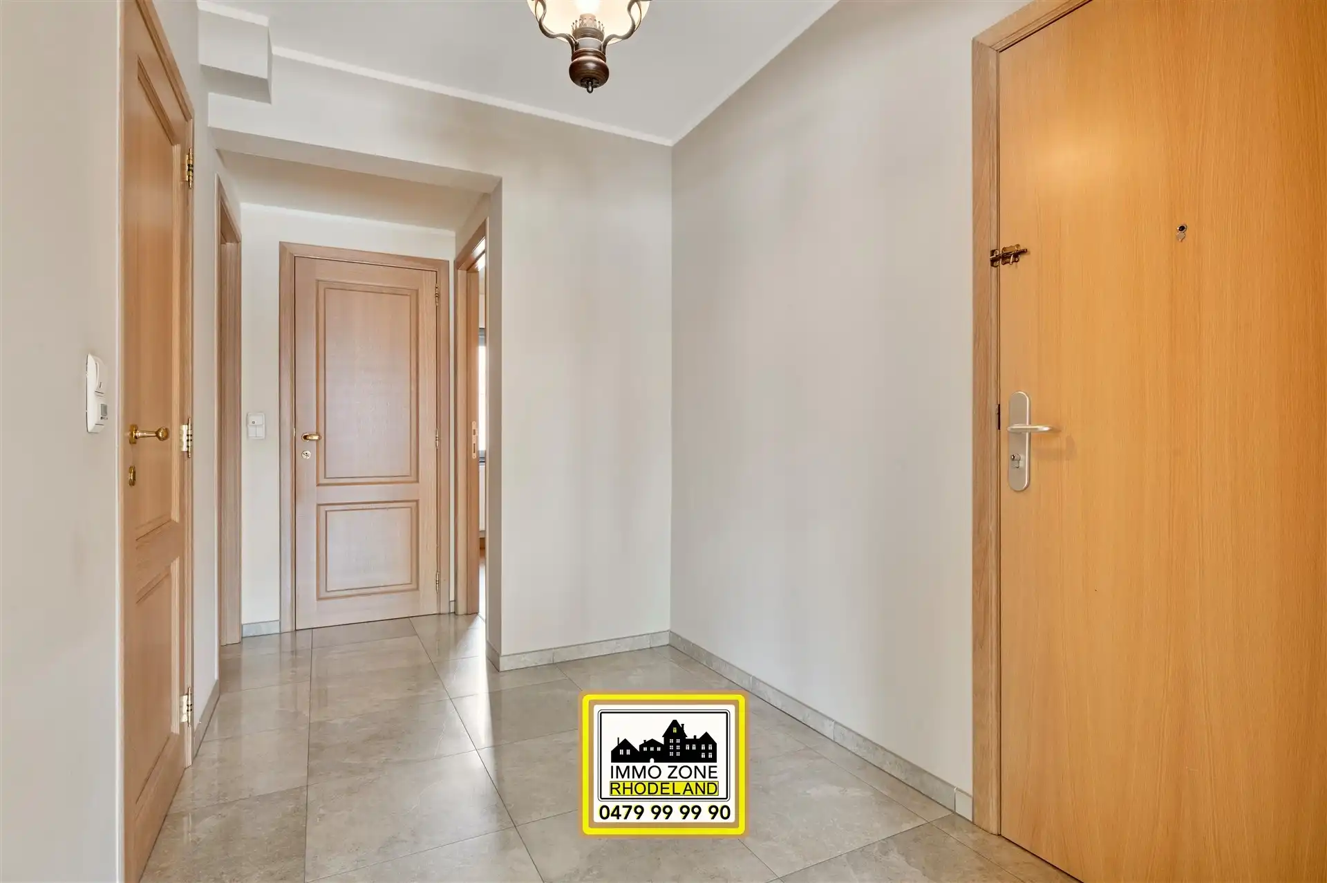 Instapklaar appartement op het mooie marktplein foto 13