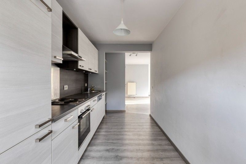 Instapklaar en energiezuinig appartement in hartje Tielt TE HUUR! foto 8