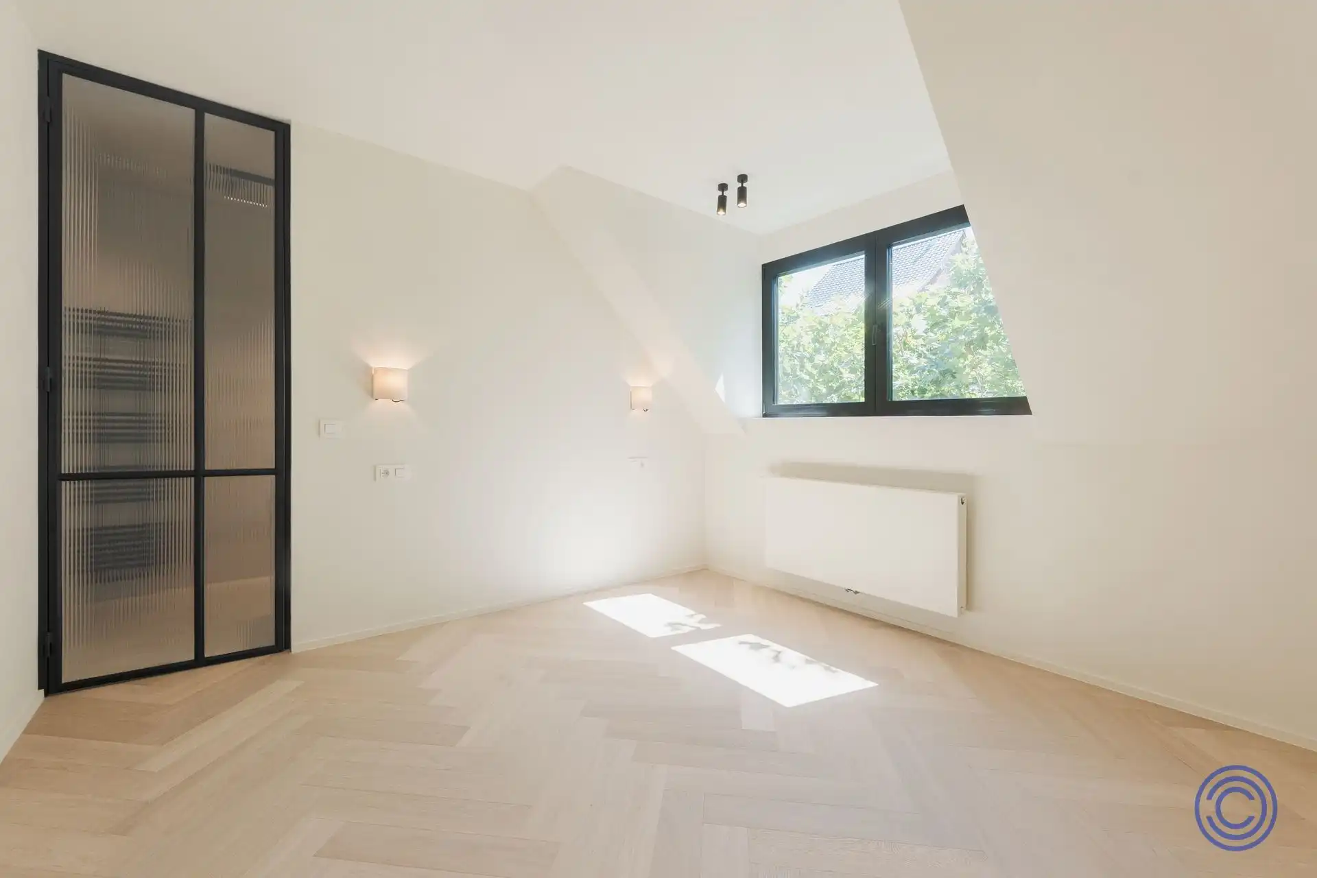 Exclusief appartement met zonneterras nabij de geliefde Marnixplaats foto 13