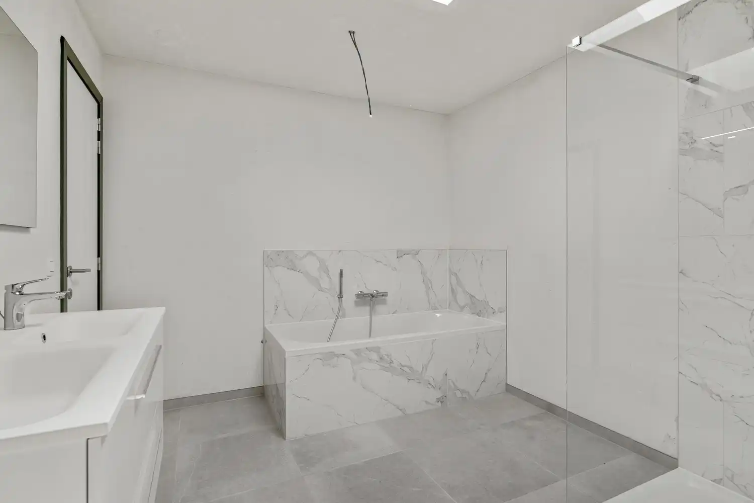 Knappe nieuwbouwwoning met 4 slaapkamers in Vlijtingen! 6%BTW mogelijk* foto 15