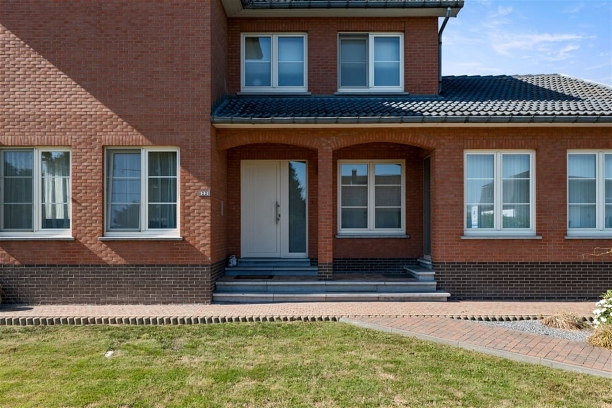 PRACHTIGE GEZINSWONING MET ZWEMBAD EN POOLHOUSE IN SINT-TRUIDEN  foto 37
