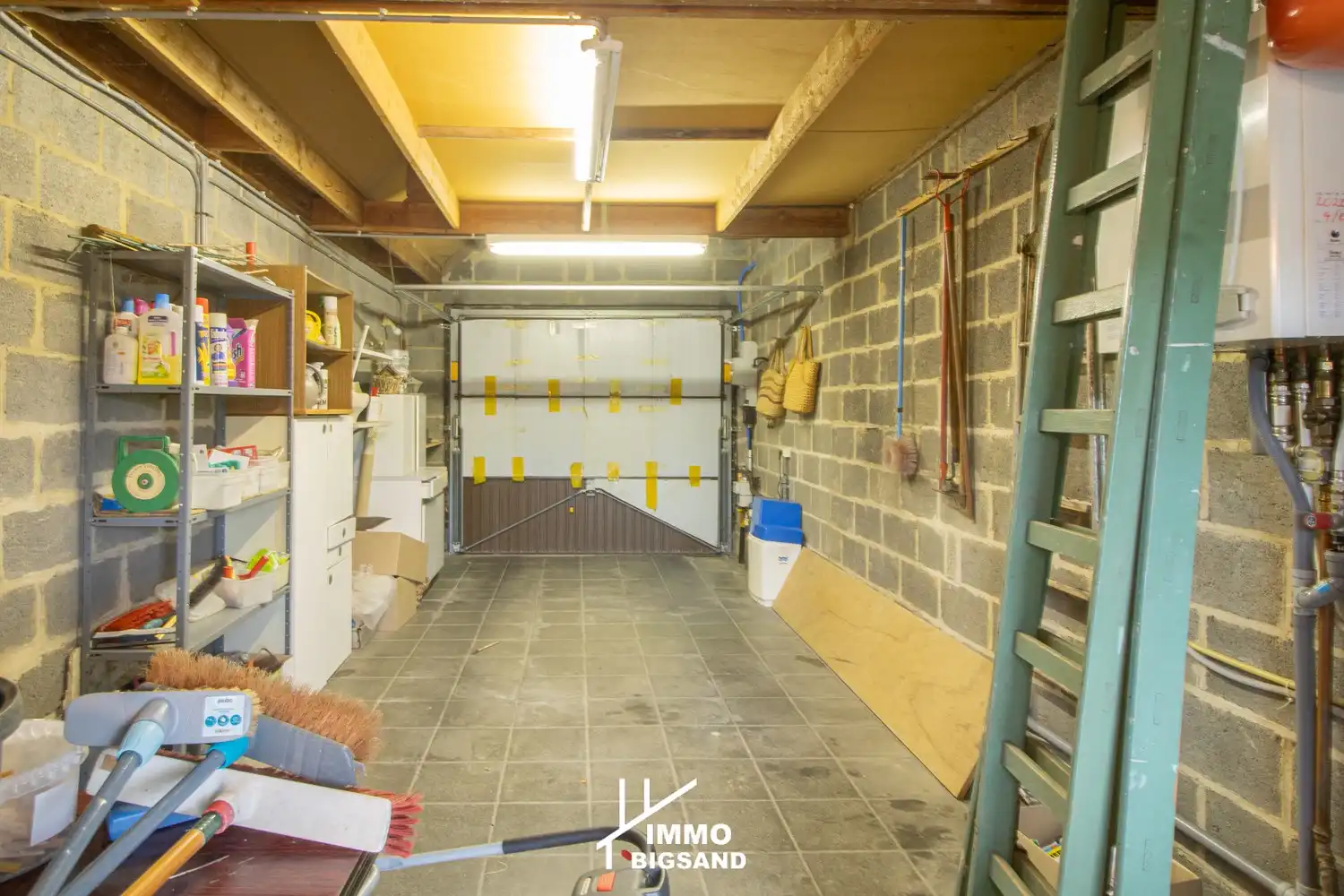 Ruime woning met 3 slaapkamers, garage en tuin te koop in Menen foto 16