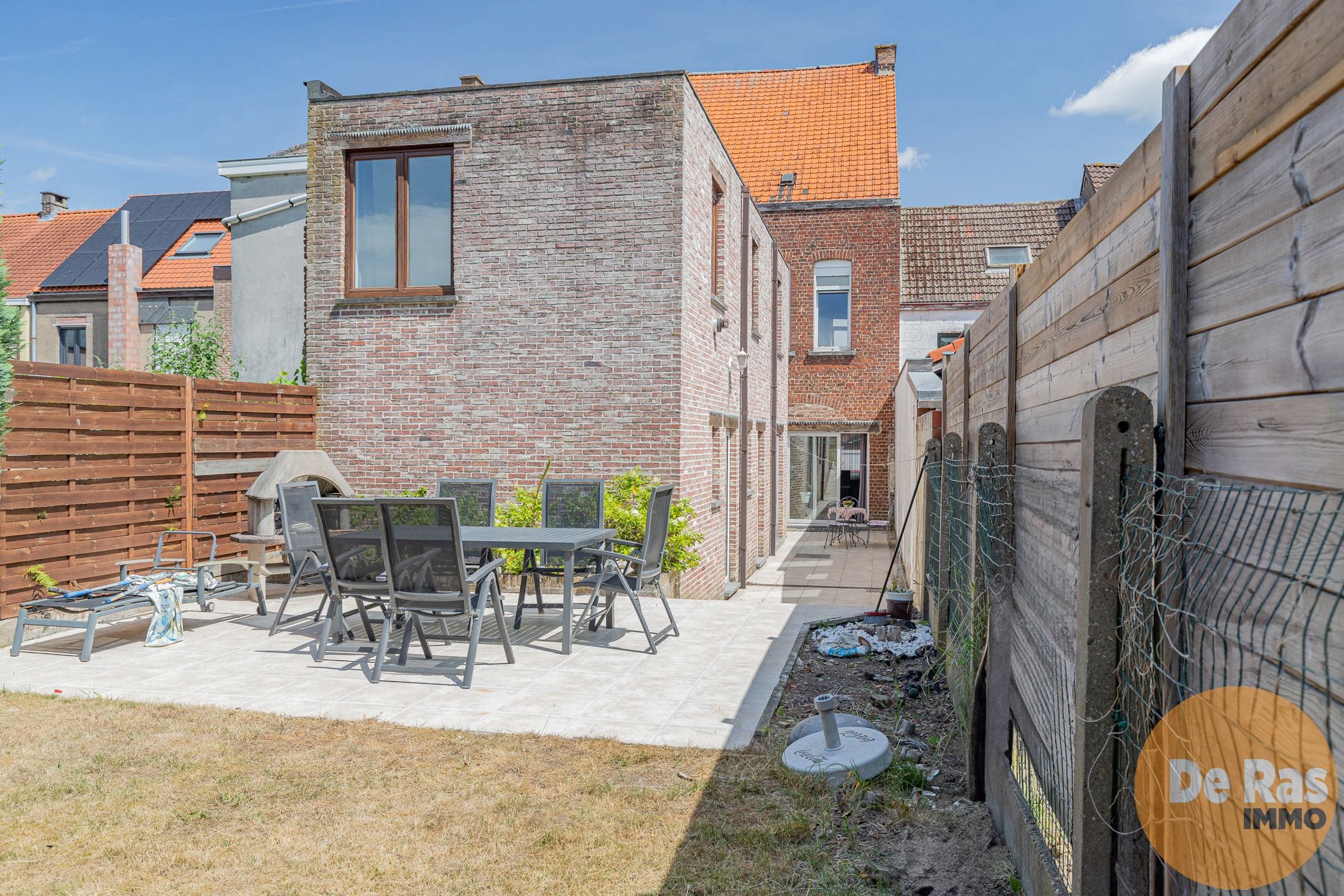 LEDE - Te renoveren woning met 5 kamers en tuin in centrum foto 27