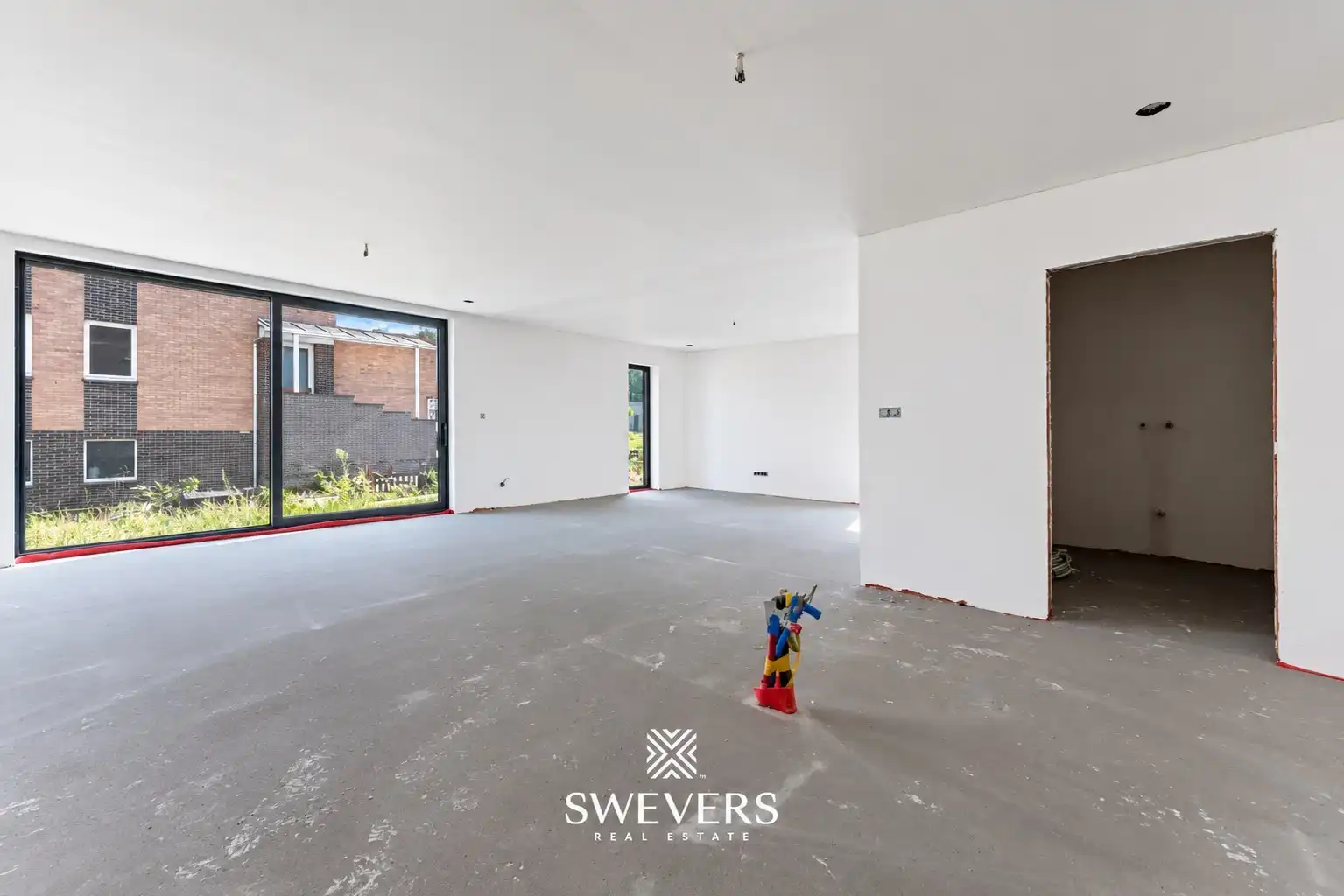 Gelijkvloers 3-slaapkamer appartement met eigen inkom en 2 terrassen in Houthalen foto 11