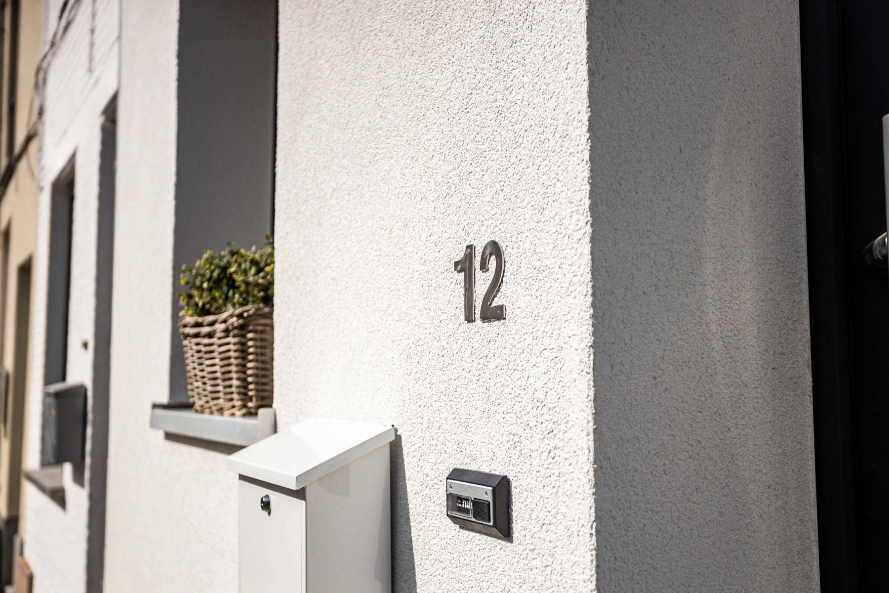 Instapklare, totaal gerenoveerde rijwoning met tuin foto 20