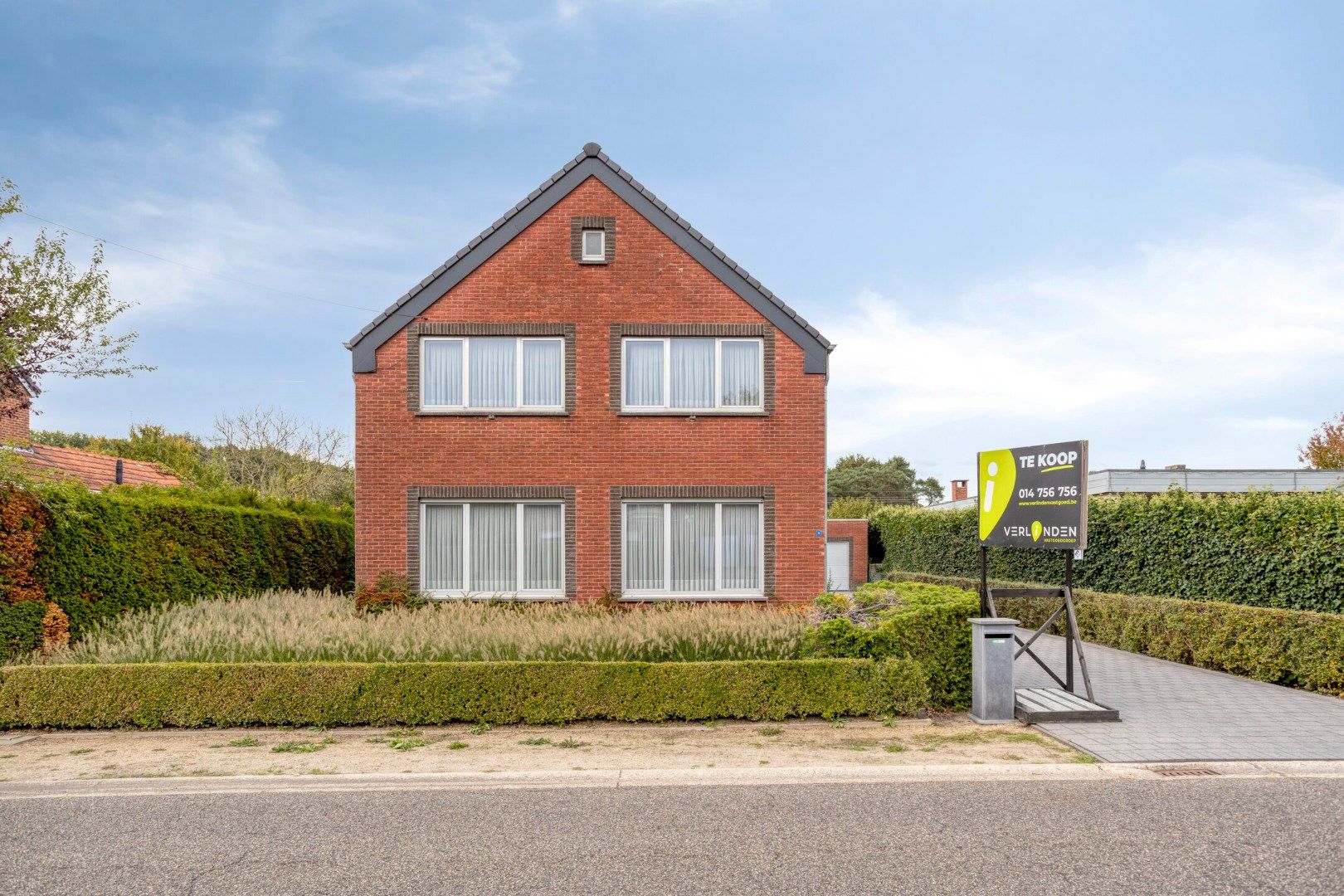 Instapklare gezinswoning met 4 slpks, dubbele garage en grote tuin in Mol-Millegem ! foto 23