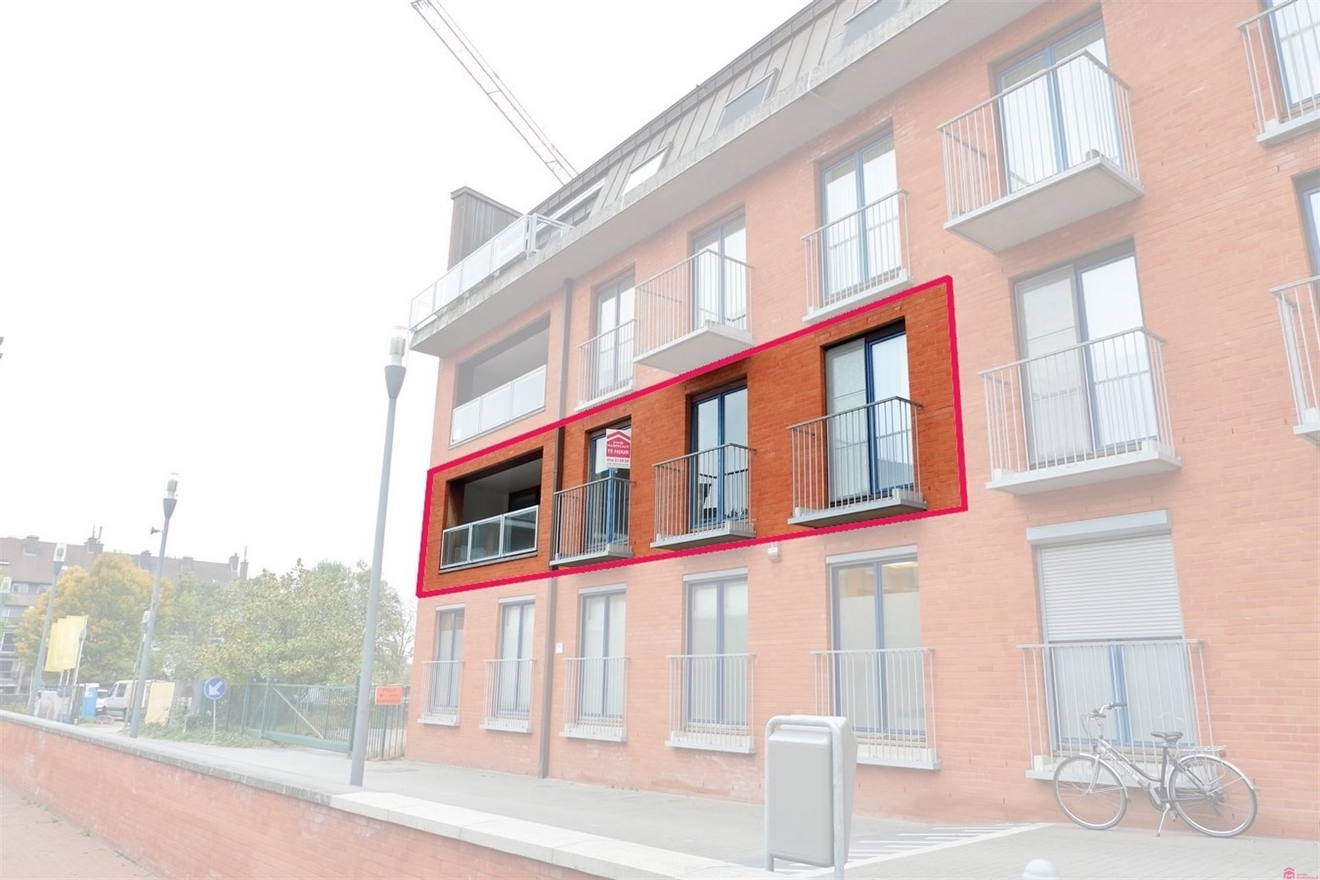 Ruim en lichtrijk appartement op wandelafstand van het centrum van Kortrijk foto 4