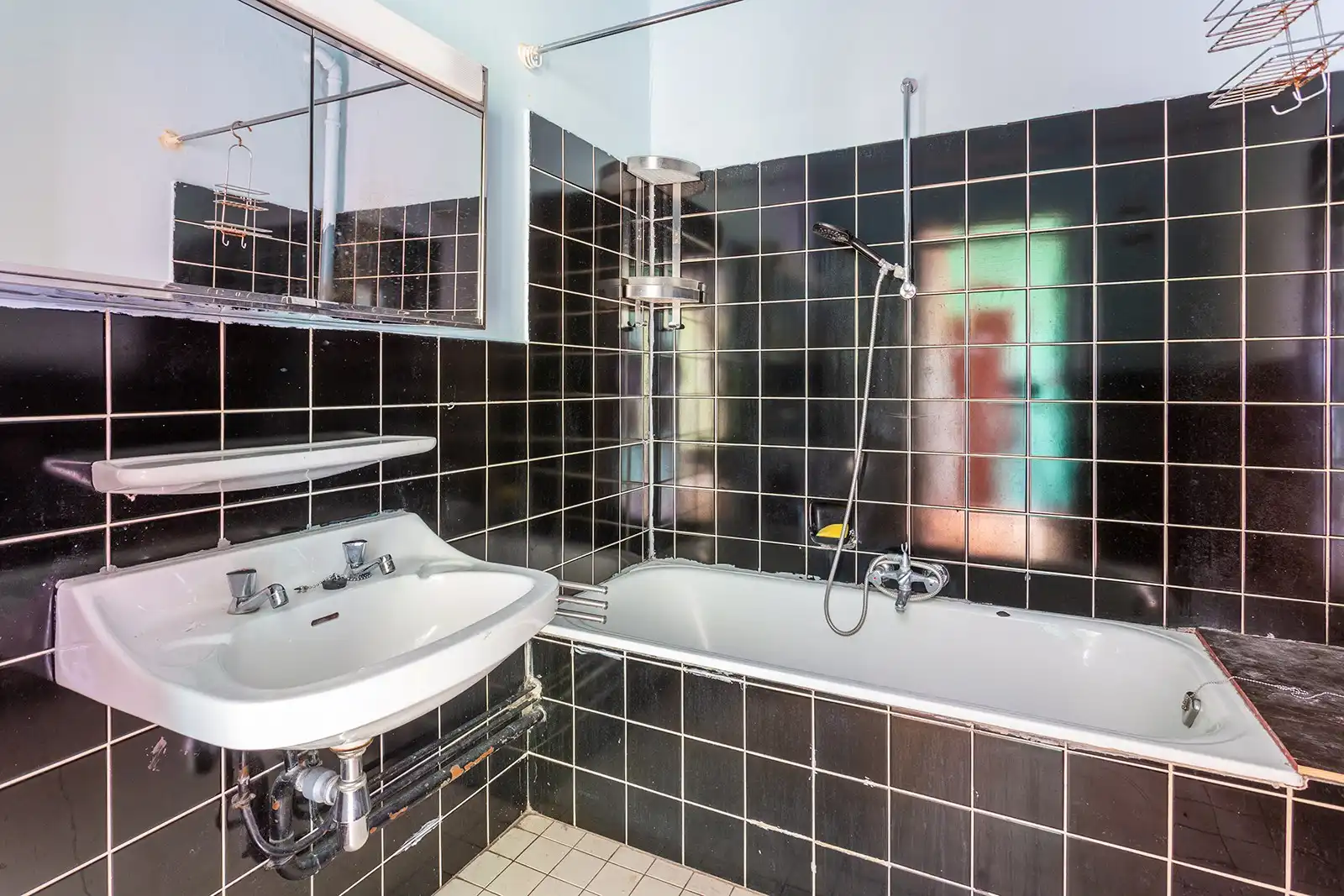 Ruim en licht appartement met 2 slaapkamers foto 16