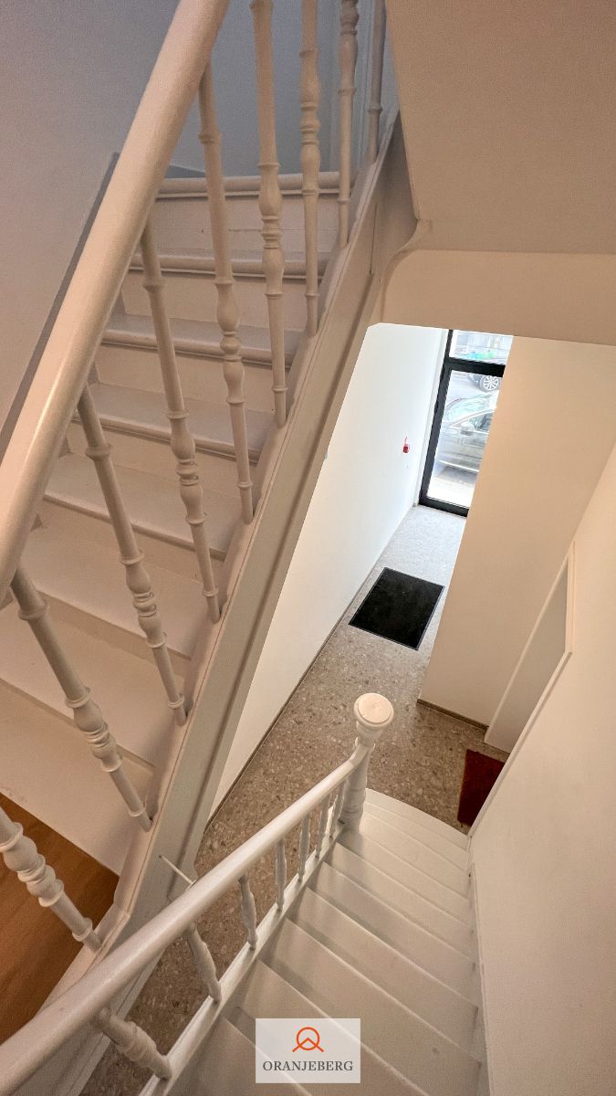 Gemeubelde studio op schitterende locatie! foto 9