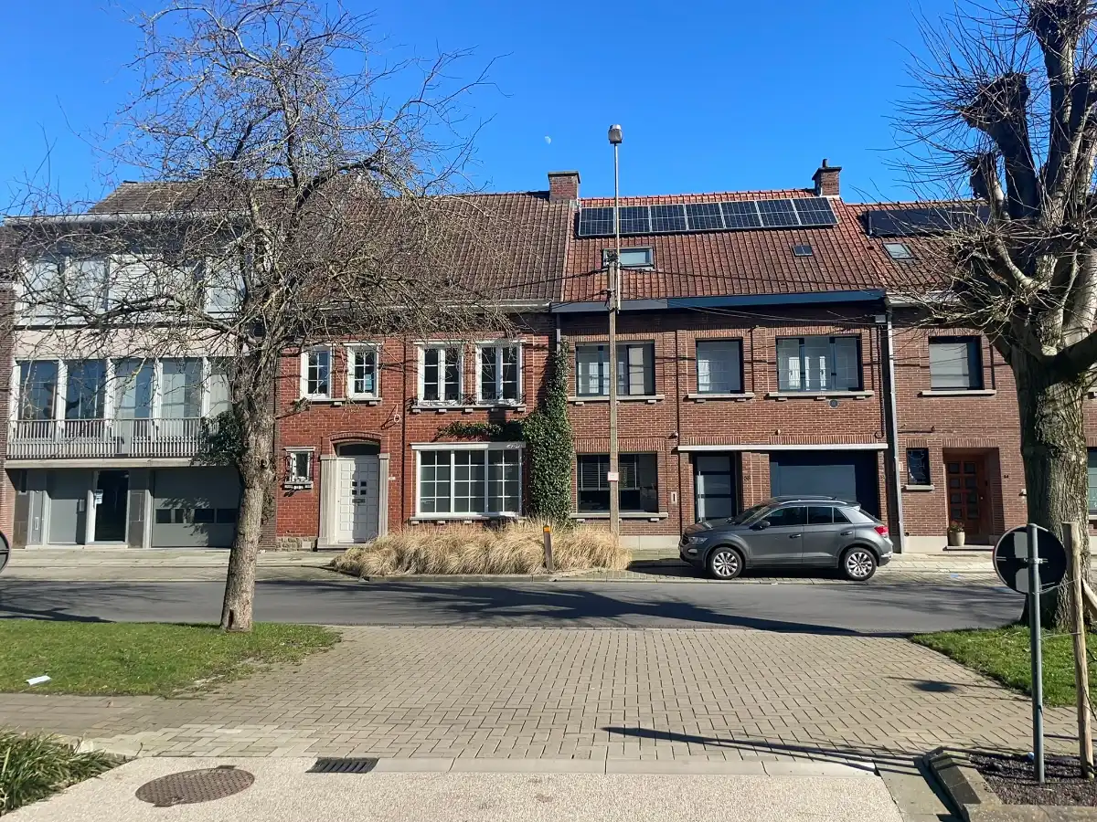 HANDELS-of EENGEZINS)WONING + tuin foto 11