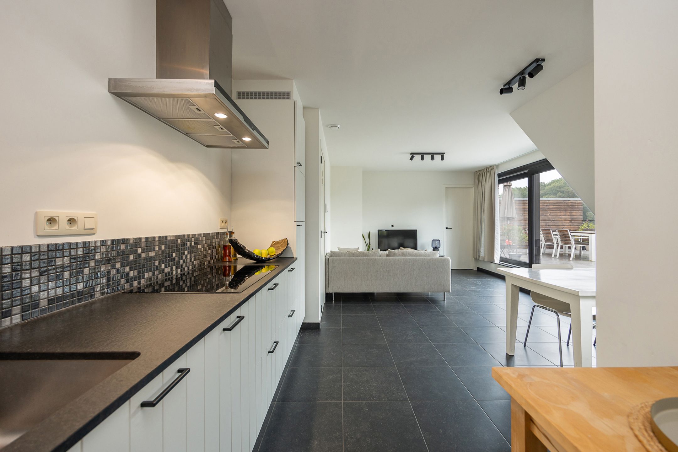 Recente penthouse met ruim terras te huur in Westmalle.  foto 7