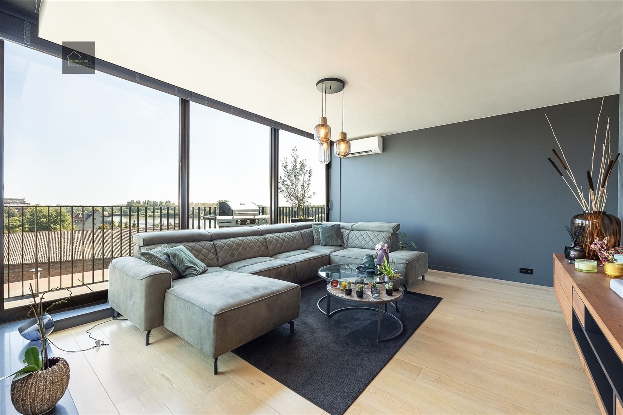 Luxe duplex appartement met groot terras en prachtig uitzicht foto 3