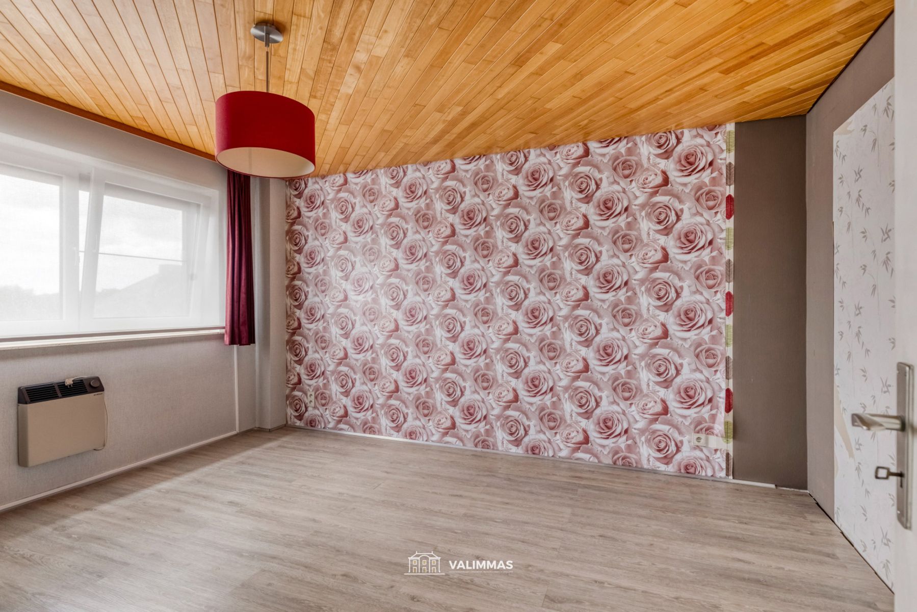 Residentieel gelegen driegevelwoning met mooie tuin & garage foto 14