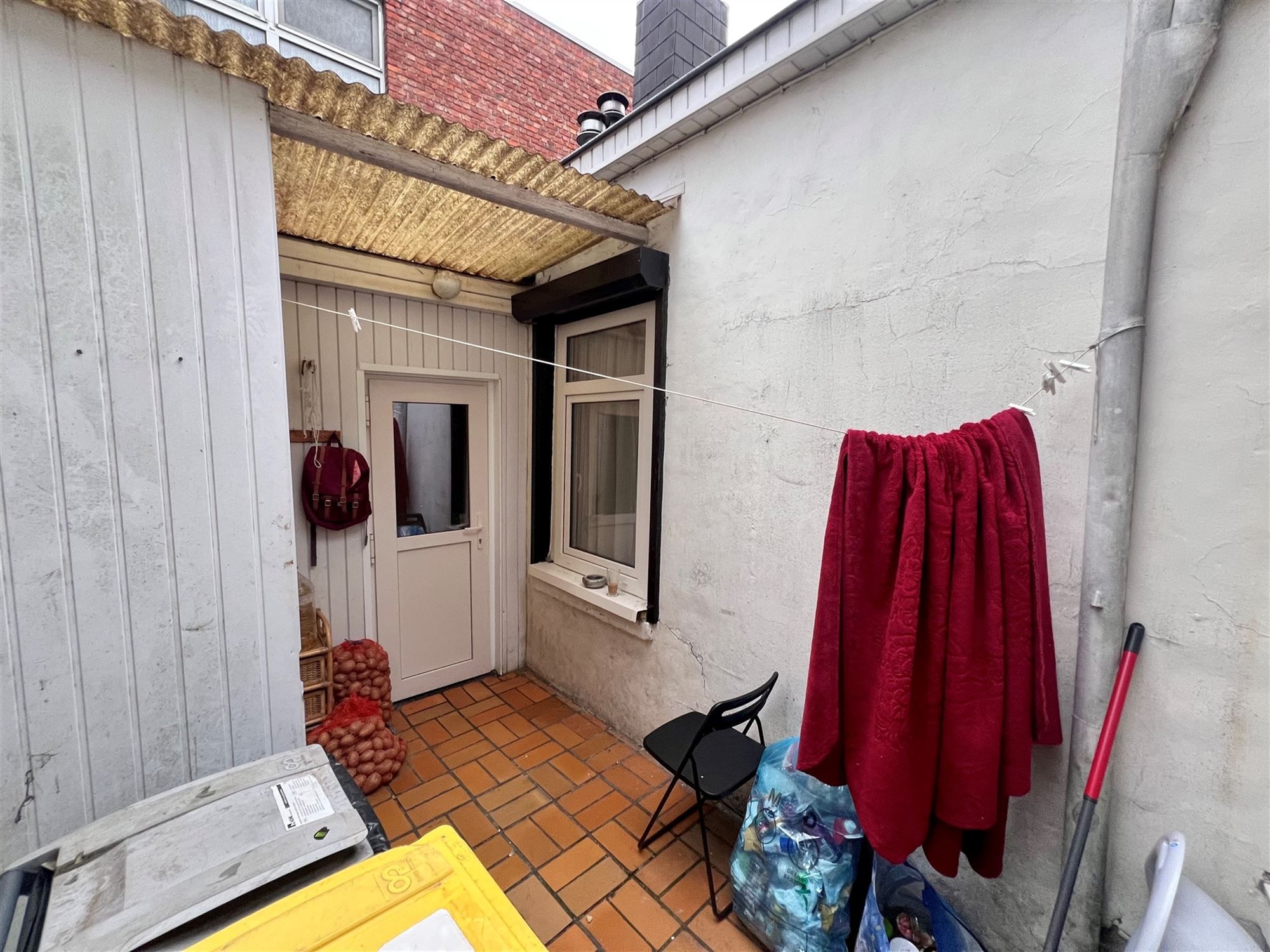 Hoekwoning nabij het centrum foto 11