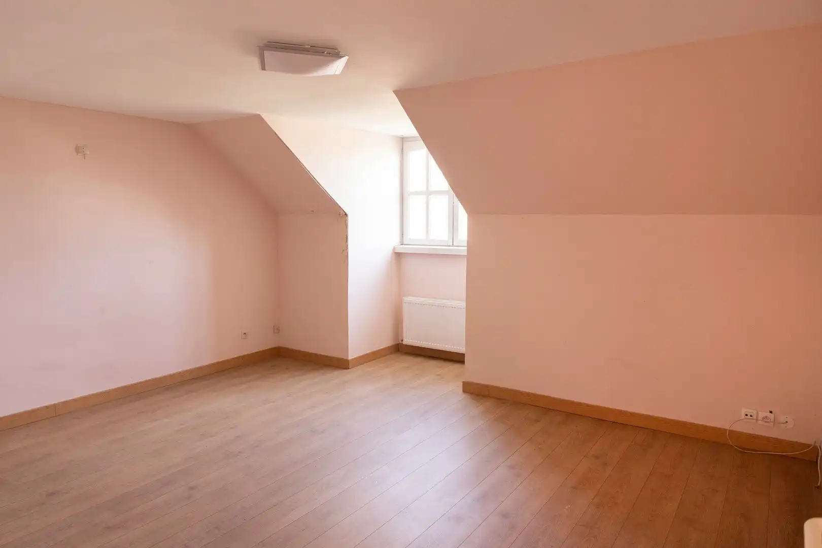 Te renoveren villa op perceel van 2.433 m². foto 10